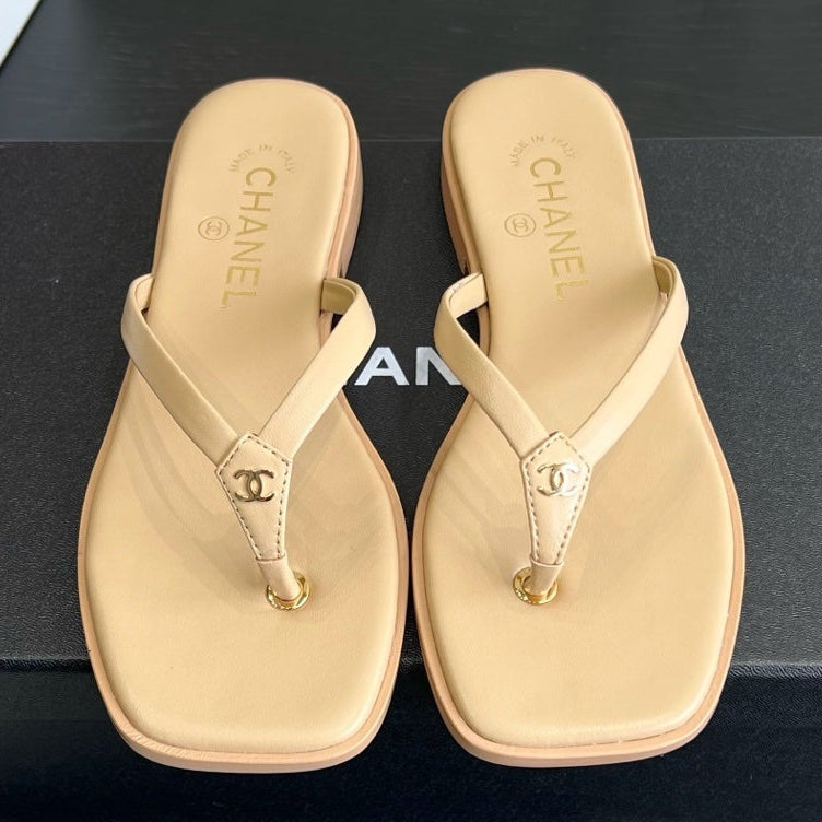 Chanel 2026 Flip-Flops Sandals Beige Sheepskin 977142
