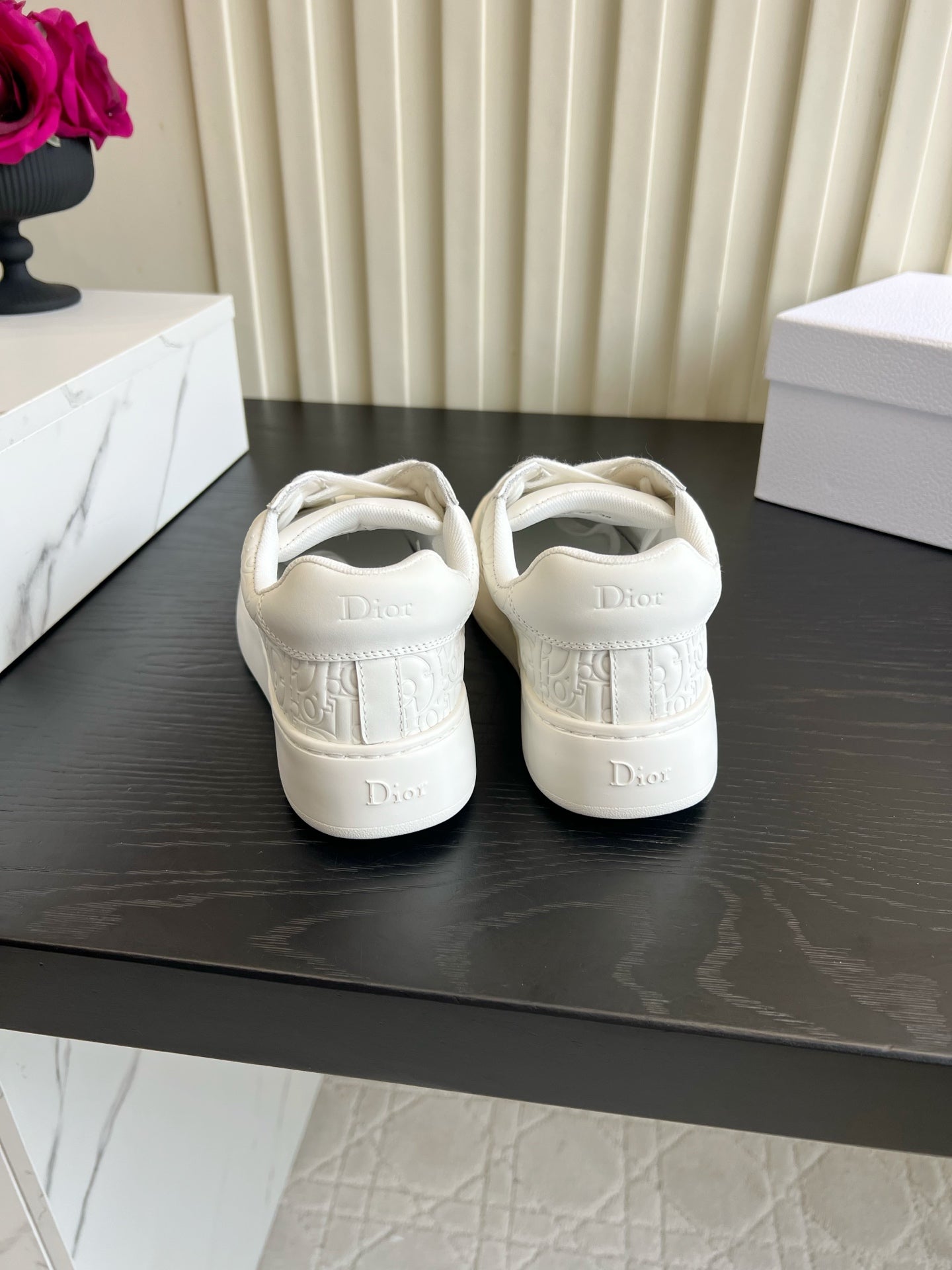 Dior 2026 Star Sneakers Cowhide 977533