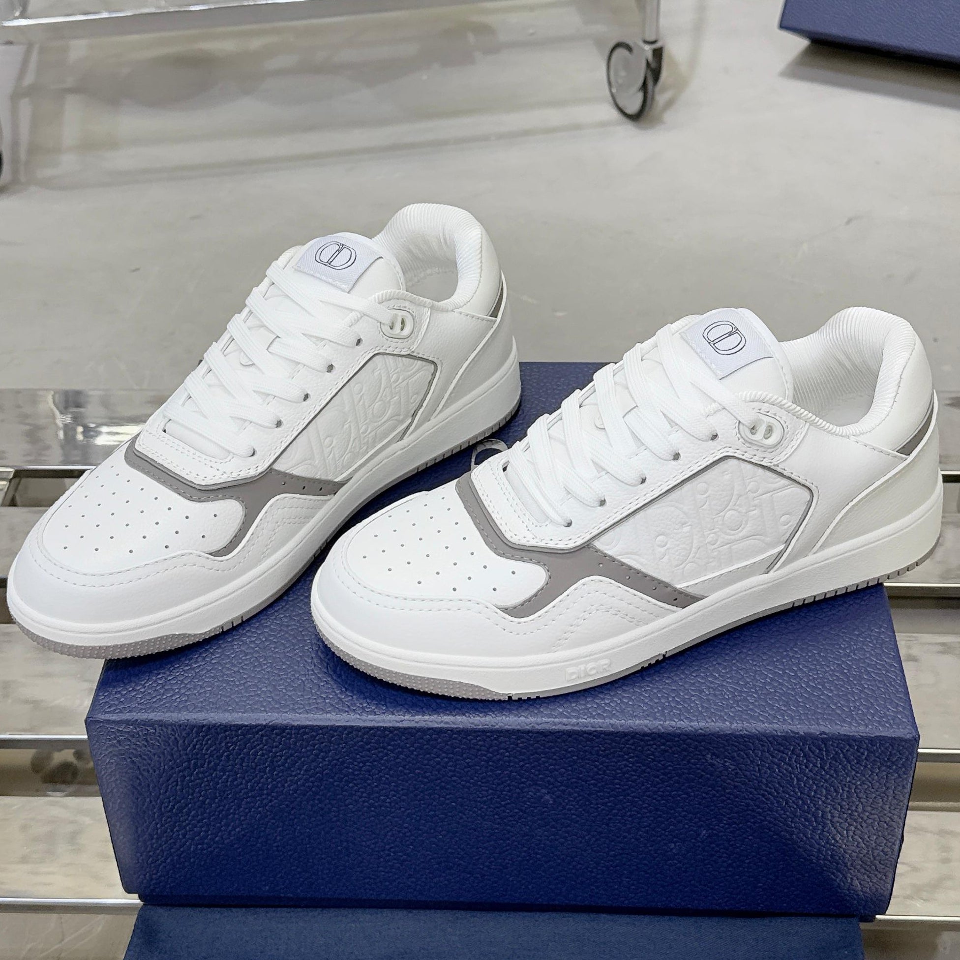 Dior 2026 B27 Low-Top Sneaker Calfskin 940963
