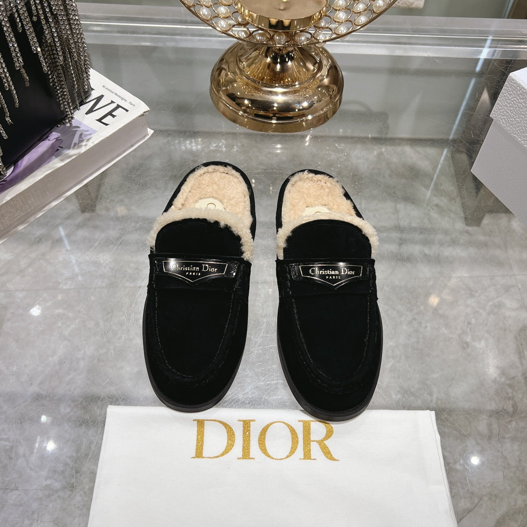 CD Boy Mule In Black Suede With Fleece Lining  996448