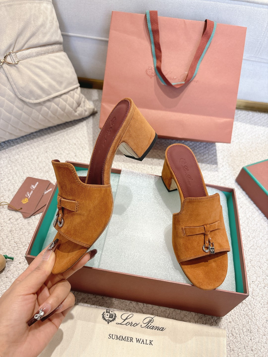 LP 25 Summer Charm Sandal 55 Brown Suede Dard Red Calfskin