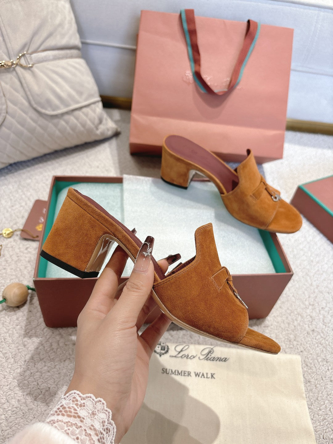 LP 25 Summer Charm Sandal 55 Brown Suede Dard Red Calfskin