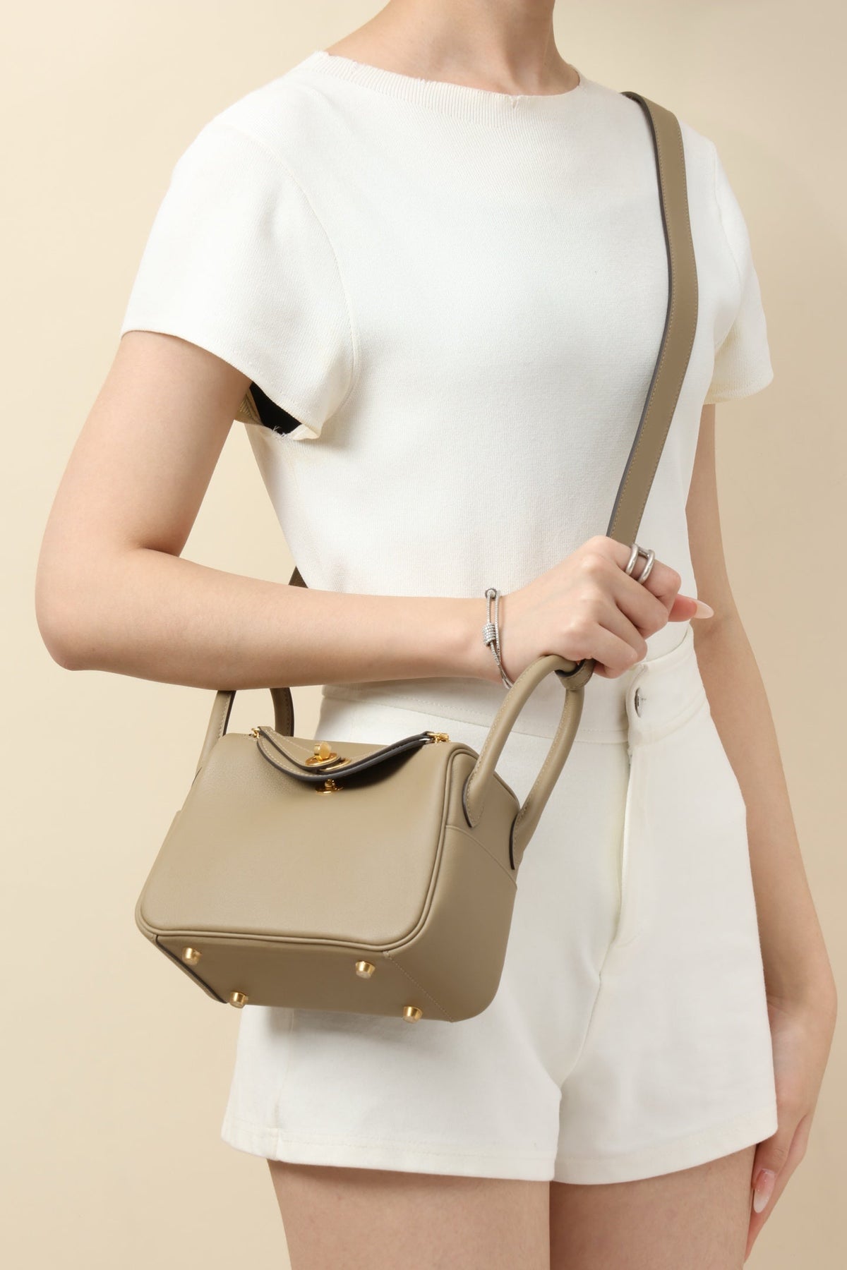 High-end Hermes 2026 Mini Lindy 19cm Swift Calfskin Suede
