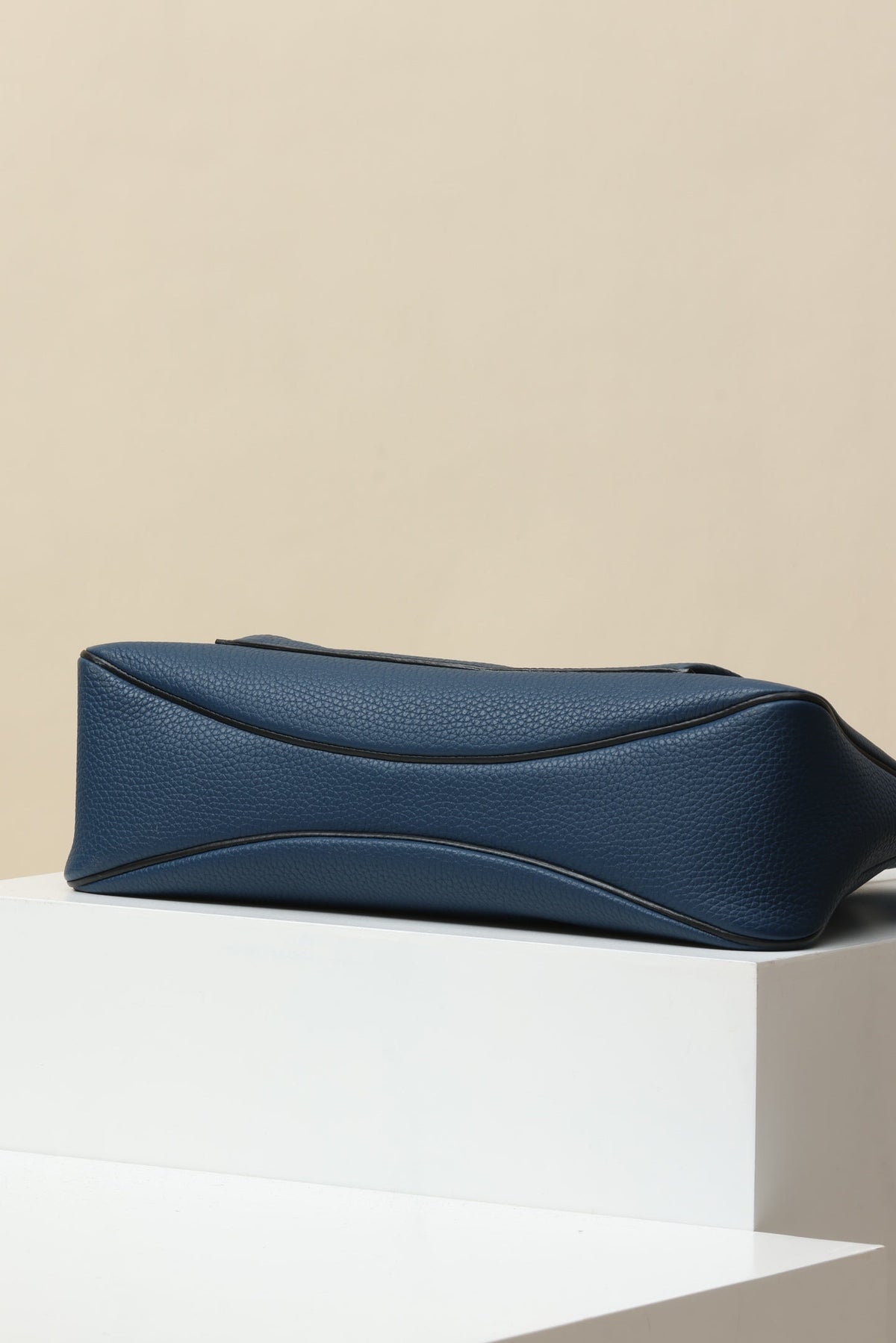 High-end Hermes 2026 Caravas 35 Bag Togo Leather