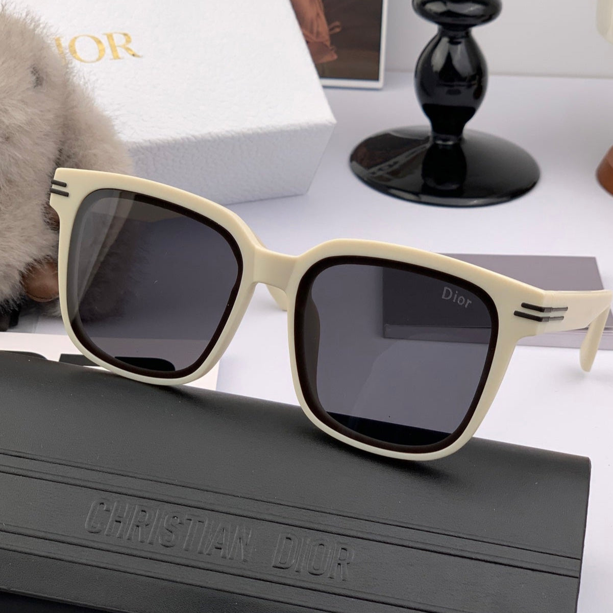 Dior Black mix Cream Sunglasses 559721