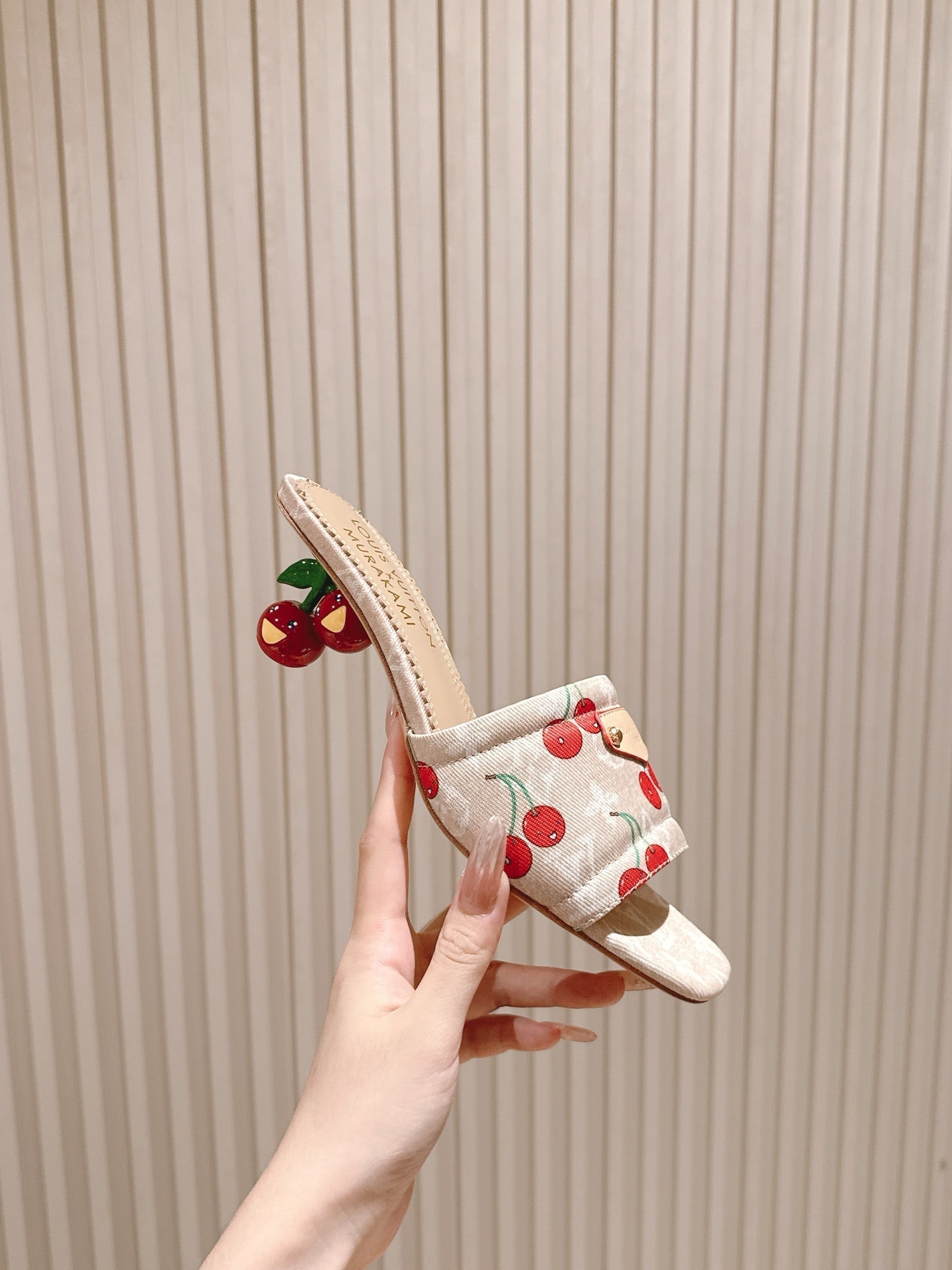 LV 26ss Slippers 45 Beige Red Denim Leather 656927