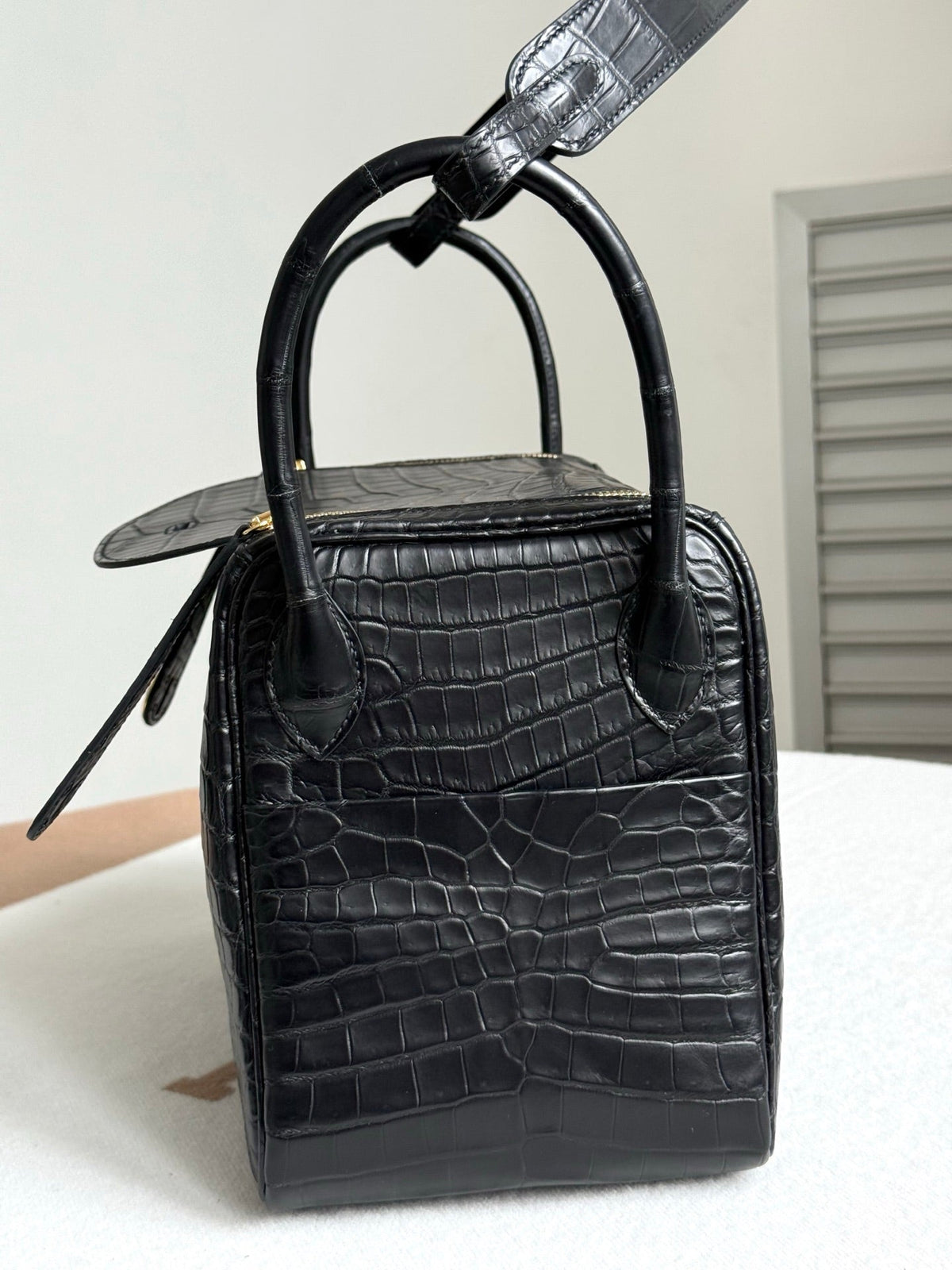 High-end Hermes 2026 Lindy 30cm Black Crocodile Leather