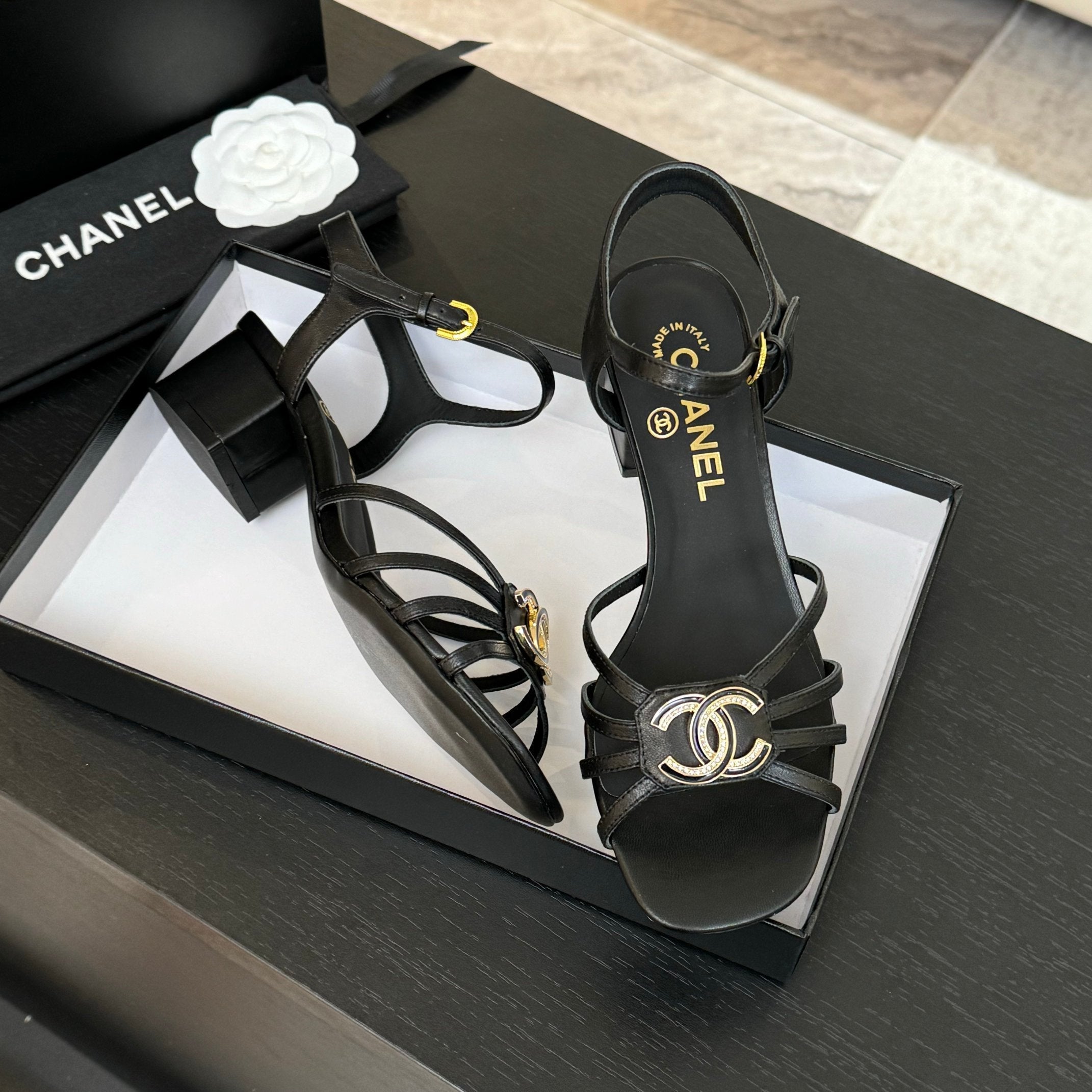 CC 45mm Sandal Black Sheepskin 212926