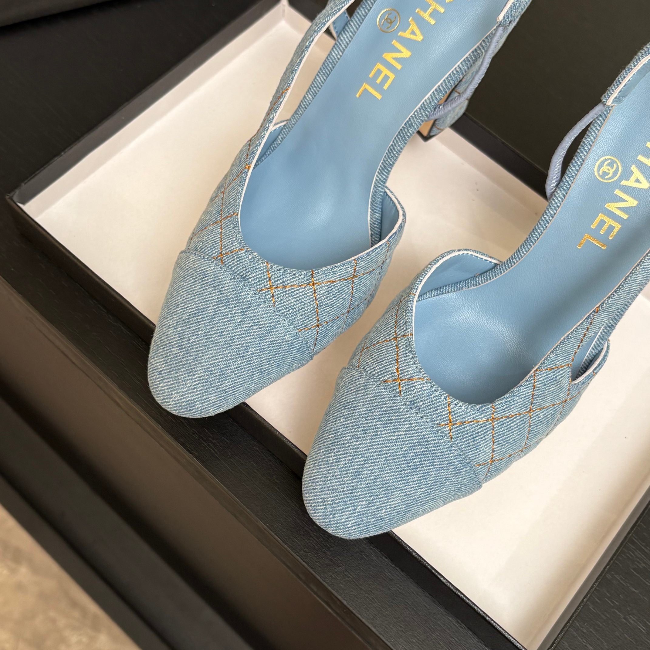 Chanel 2026 Shoe Denim Suede Sheepskin 958004
