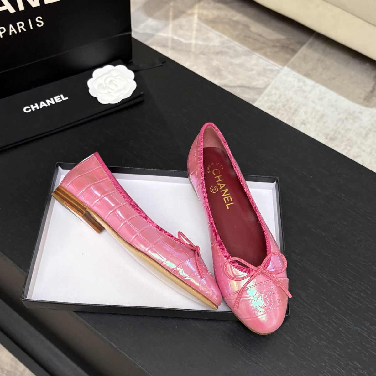 Chanel 2026 Two-Tone Shoe Cowhide 168113