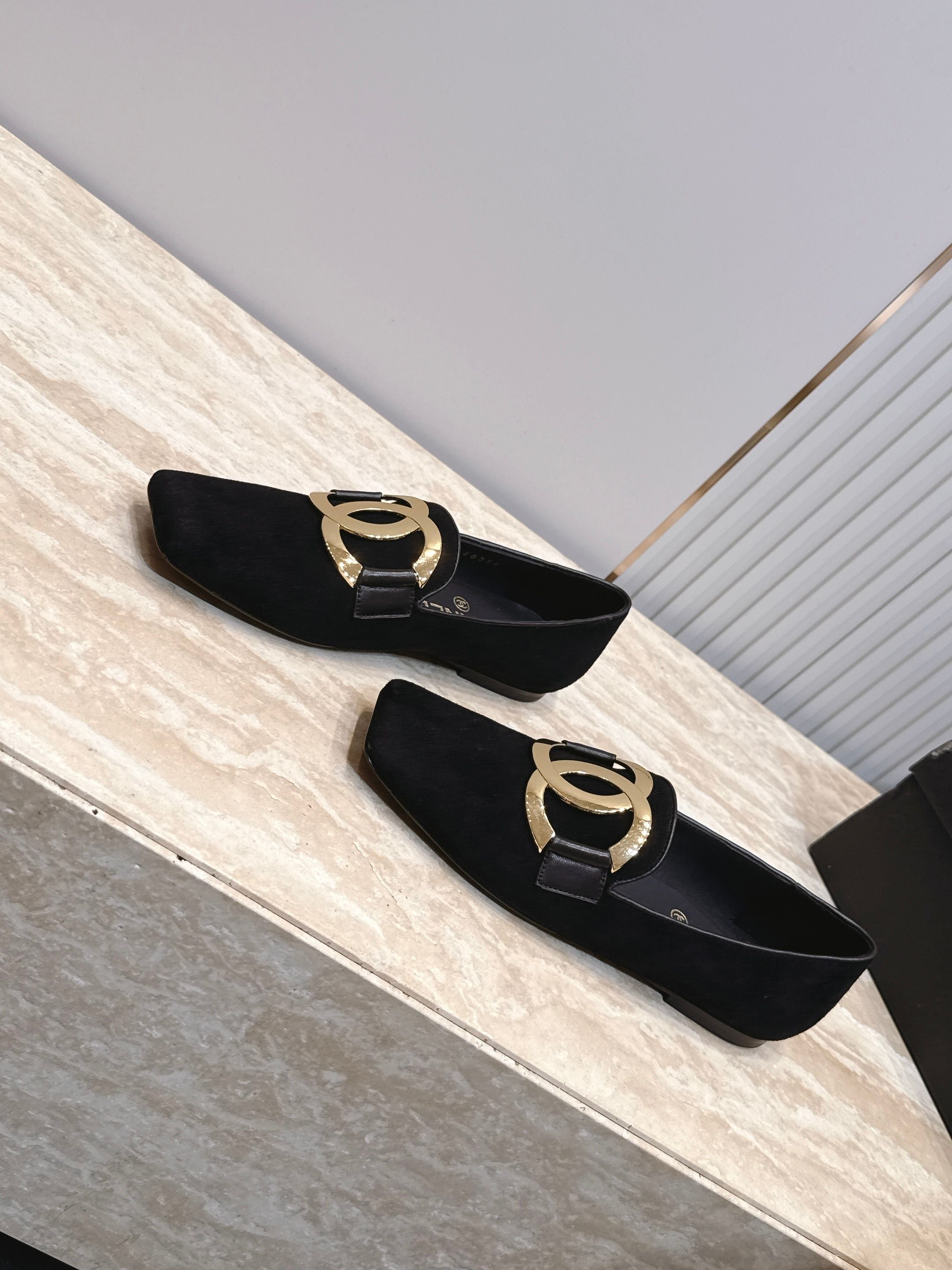 Channel 2026 Loafer 10mm Suede Calfskin 899021