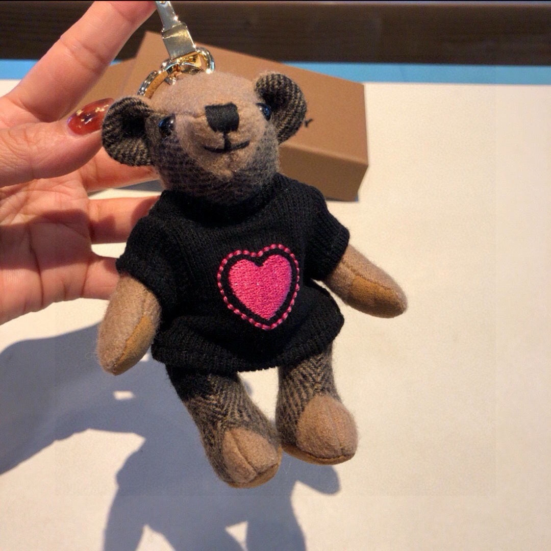Burberry Heart Bear Charm 393884