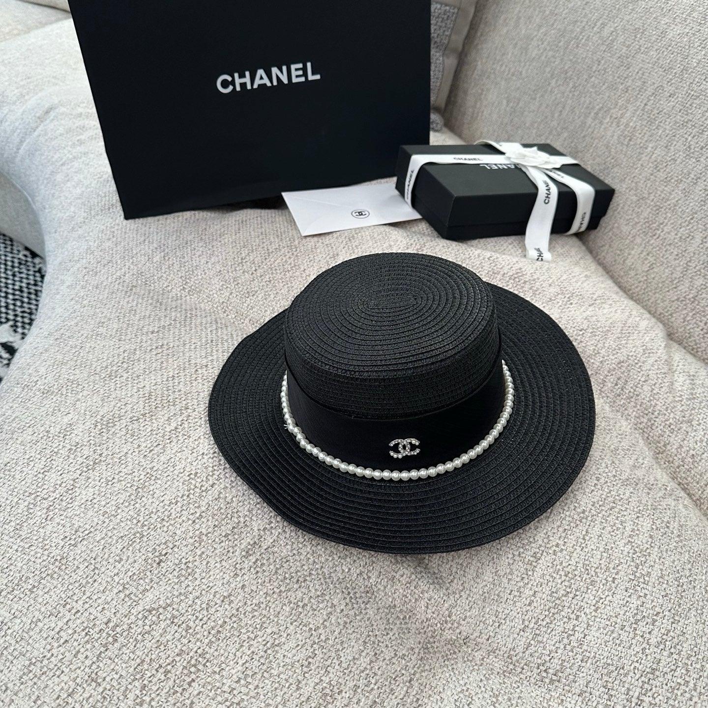 Chanel Pearl Straw Hat 214515