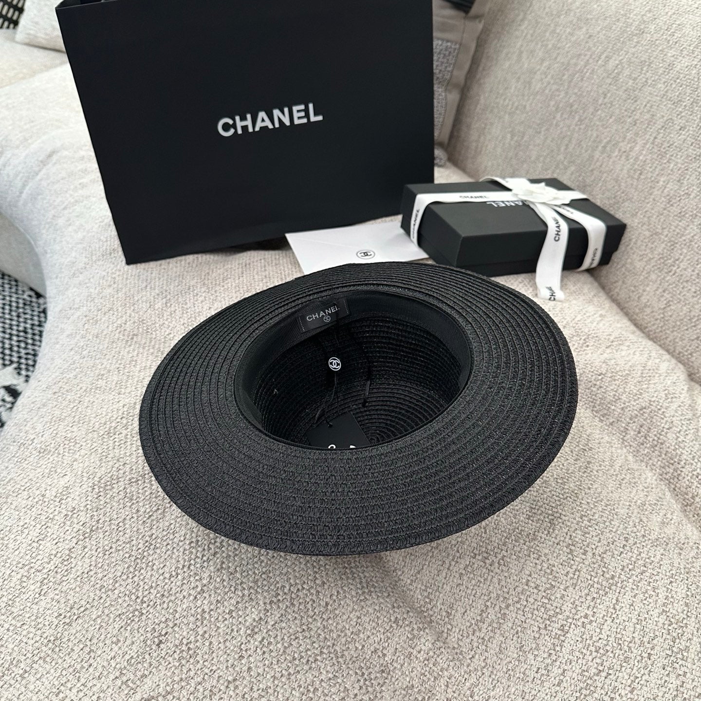 Chanel Pearl Straw Hat 214515