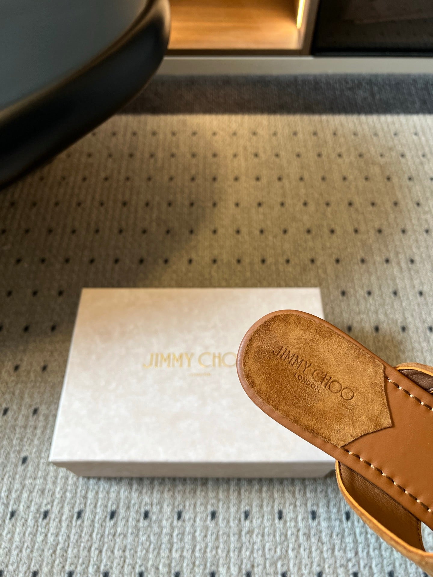 Jimmy Choo 2026 Buckle Flip-Flops Sandals Suede 956229