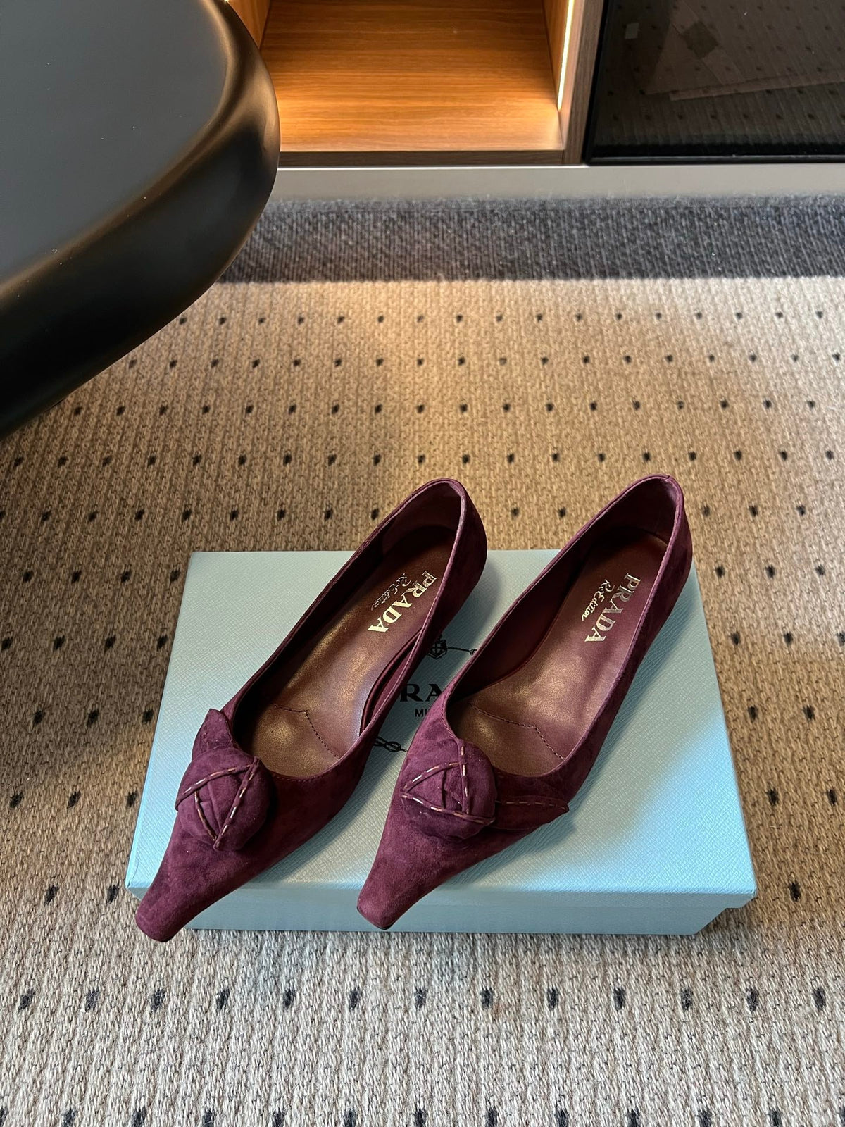 Prada 2026 Bow Pointed Toe Pumps Suede 151280