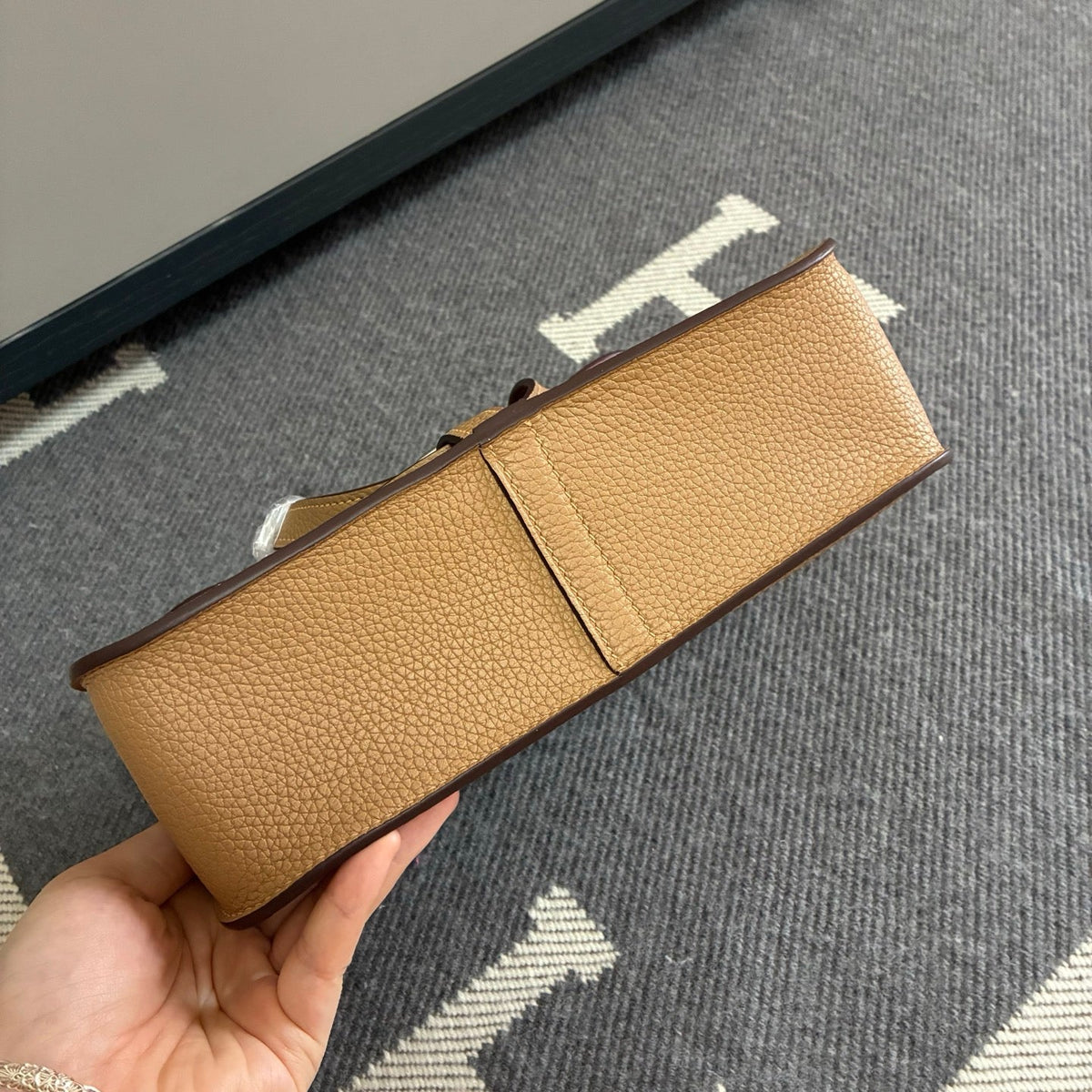 High-end Hermes 2026 Halzan 25 Bag Taurillon Clemence Leather 2