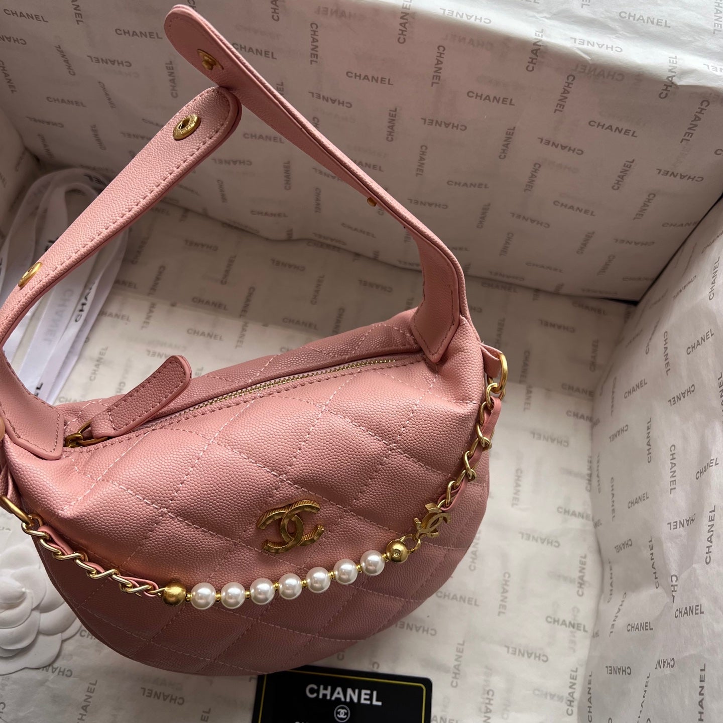 Chanel 2026 Quilted Pearl Chain Pouch Hobo Bag 19cm Grained Calfskin