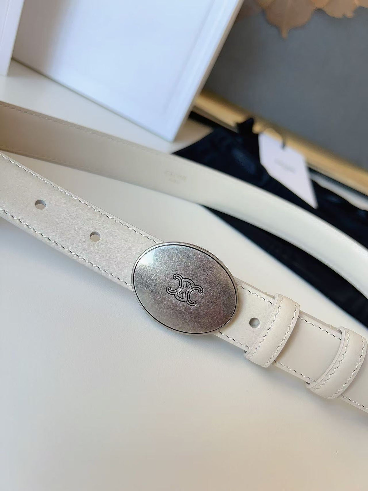 Celine 2026 Triomphe Oval Buckle Belt 25mm Leather 207408