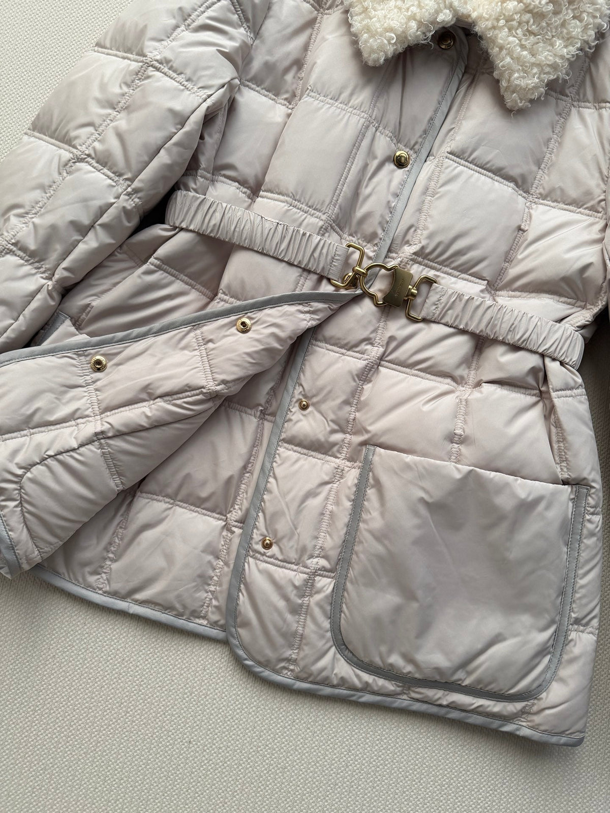 Moncler 2026 Cygnes Belted Short Jacket Pink Wool Down