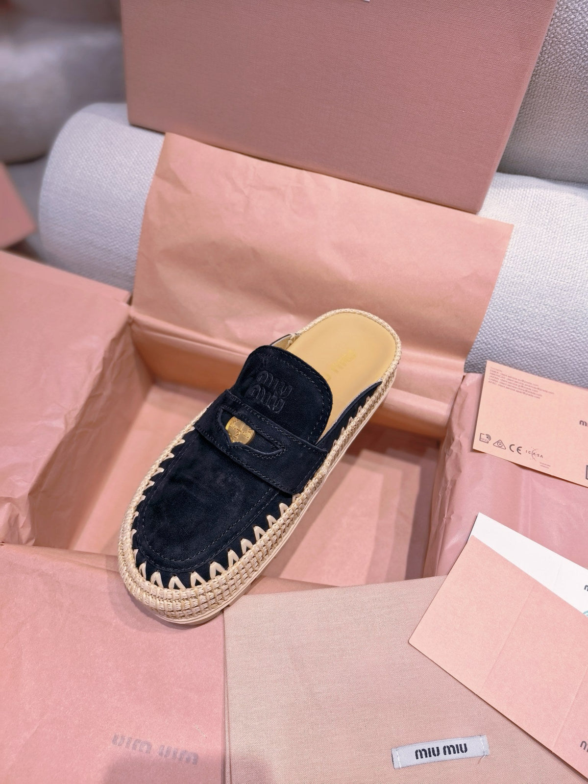 Miu Miu 2026 Raffia Flatform Mules Suede 155477