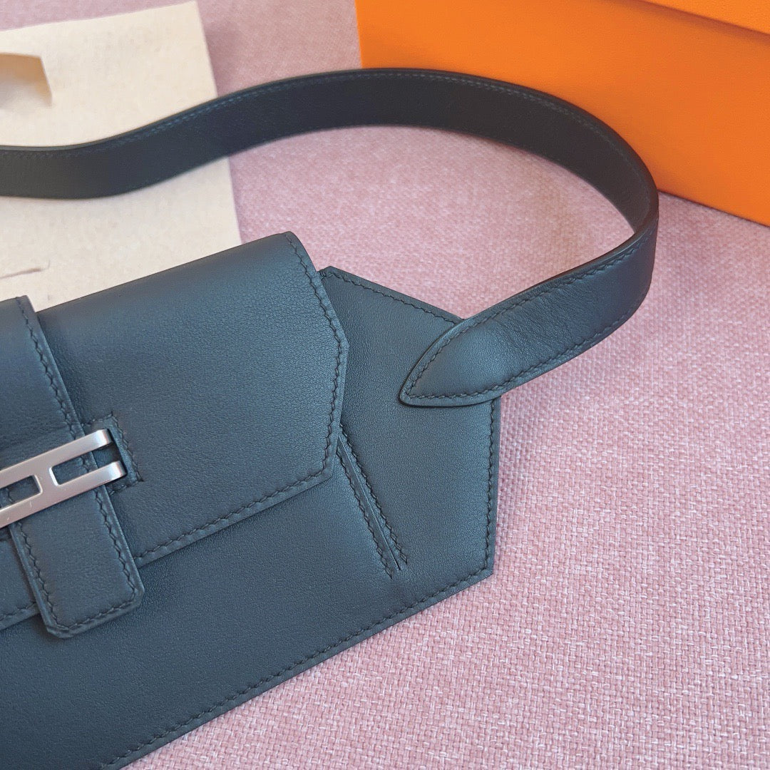 Hermes 2026 Elan Pocket 24 Belt Leather