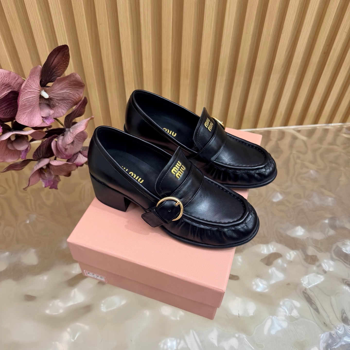 Miu Miu 2026 Buckle Chunky Heel Loafers Cowhide Suede 994167