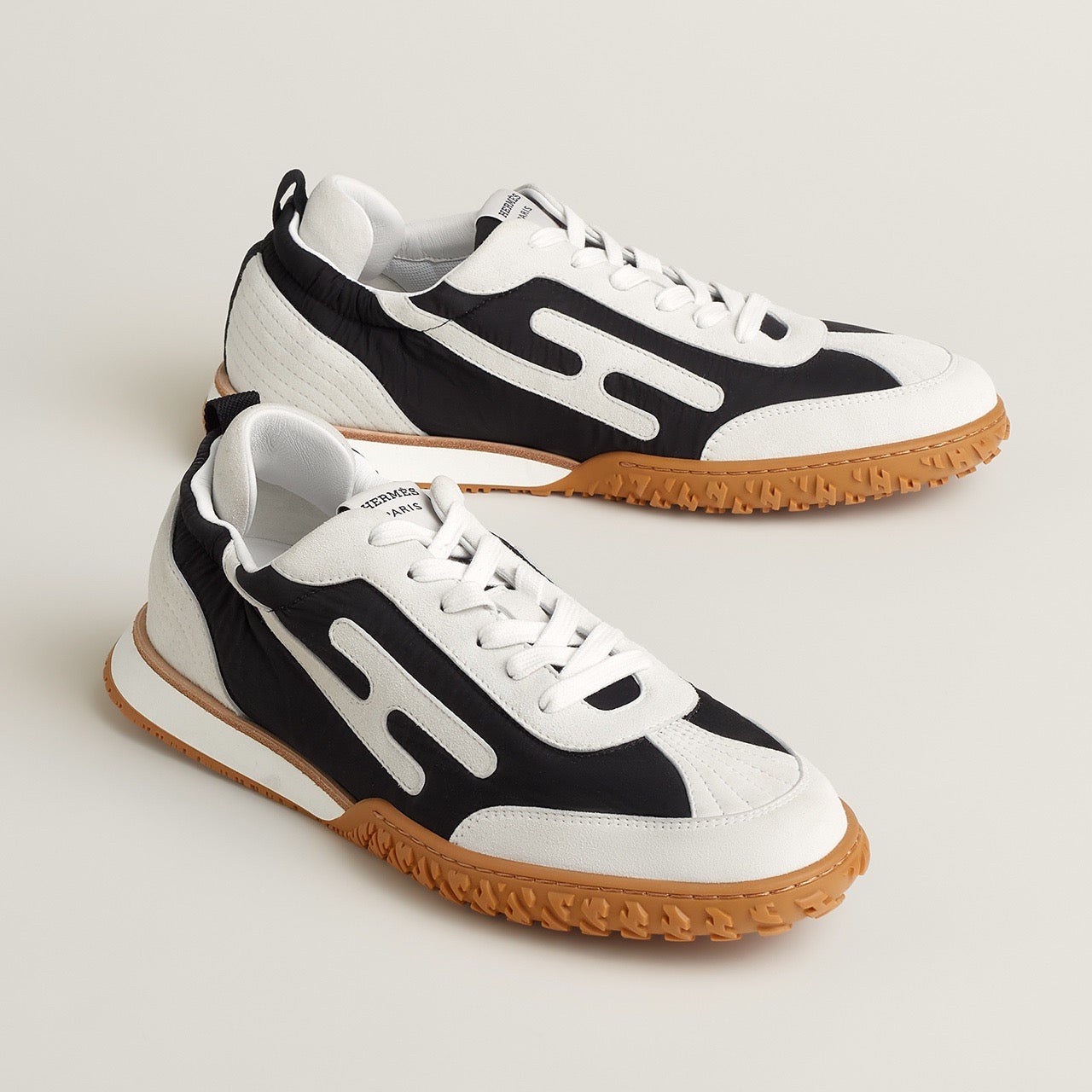 HM Men's Jet Sneaker White Black Suede 656860