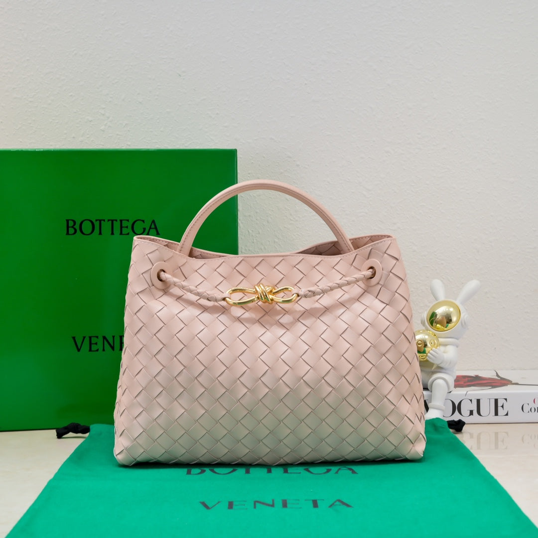 Botega Venata Bags