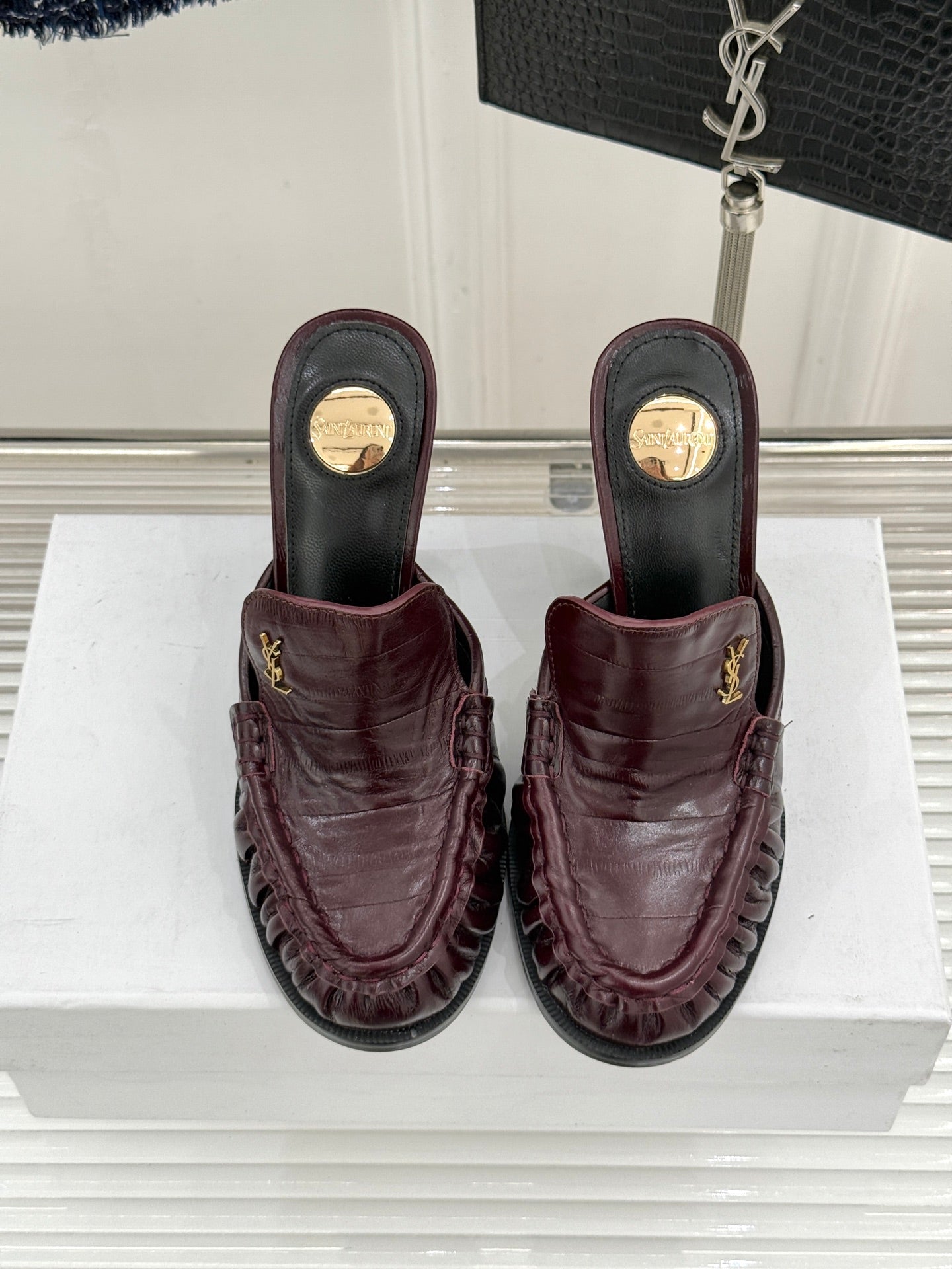 Saint Laurent 2026 Le Loafer Cassandre Mule 105mm Suede Leather 642949