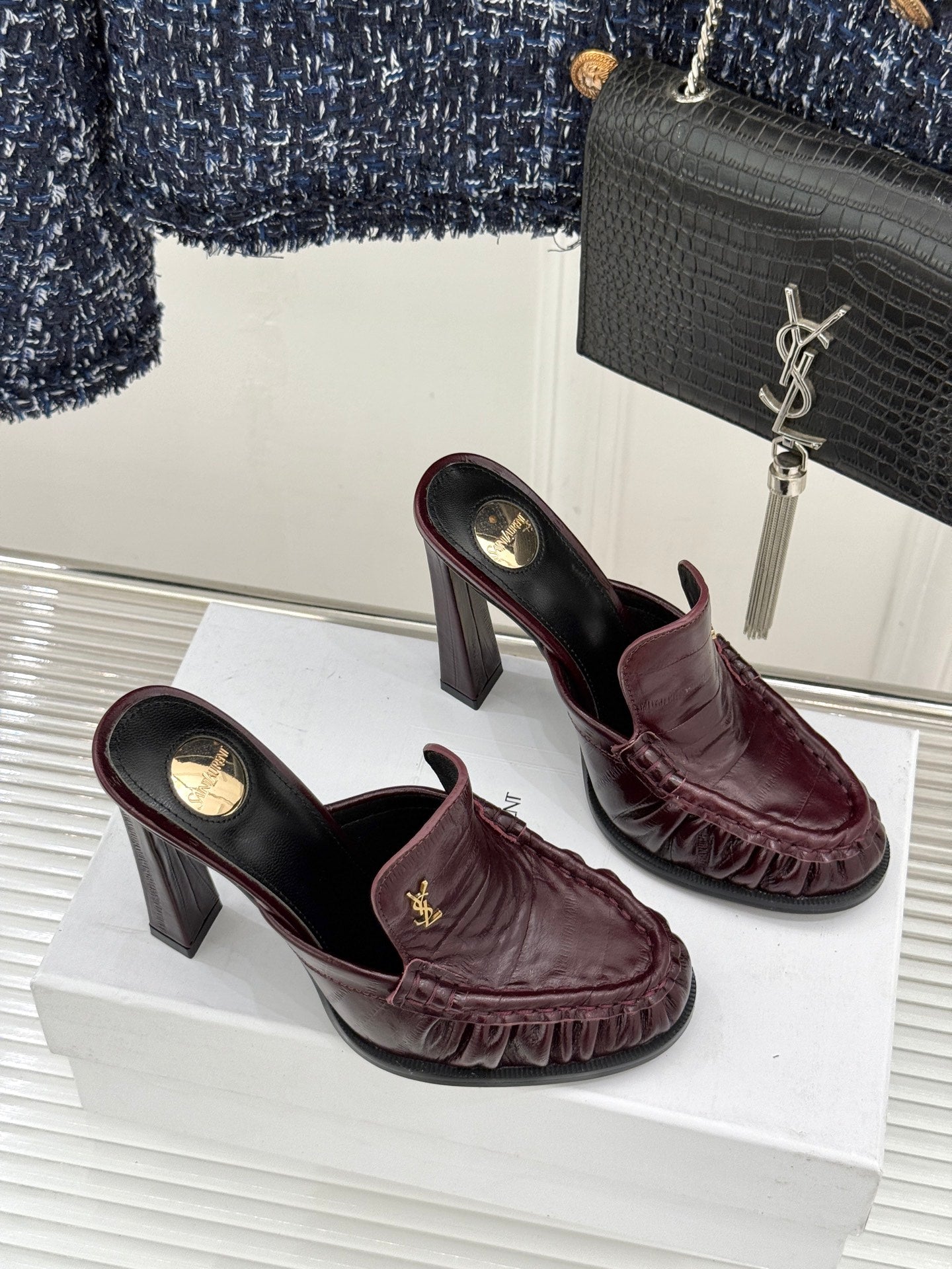 Saint Laurent 2026 Le Loafer Cassandre Mule 105mm Suede Leather 642949