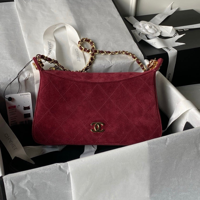 Chanel 2026 Quilted Hobo Shoulder Bag 23cm Suede Leather 407461