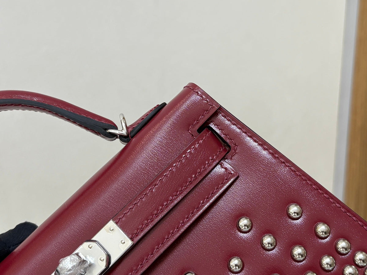 High-end Hermes 2026 Kelly Clouté Bag 19cm Box Leather