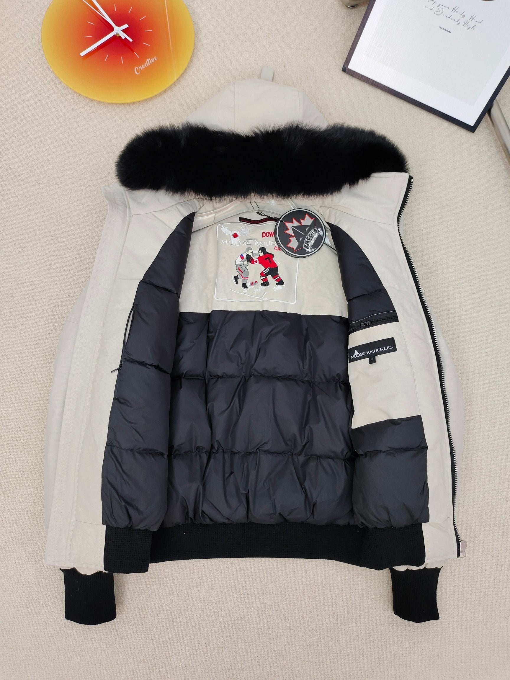 C. Goose Down Jacket White Polyester 0018