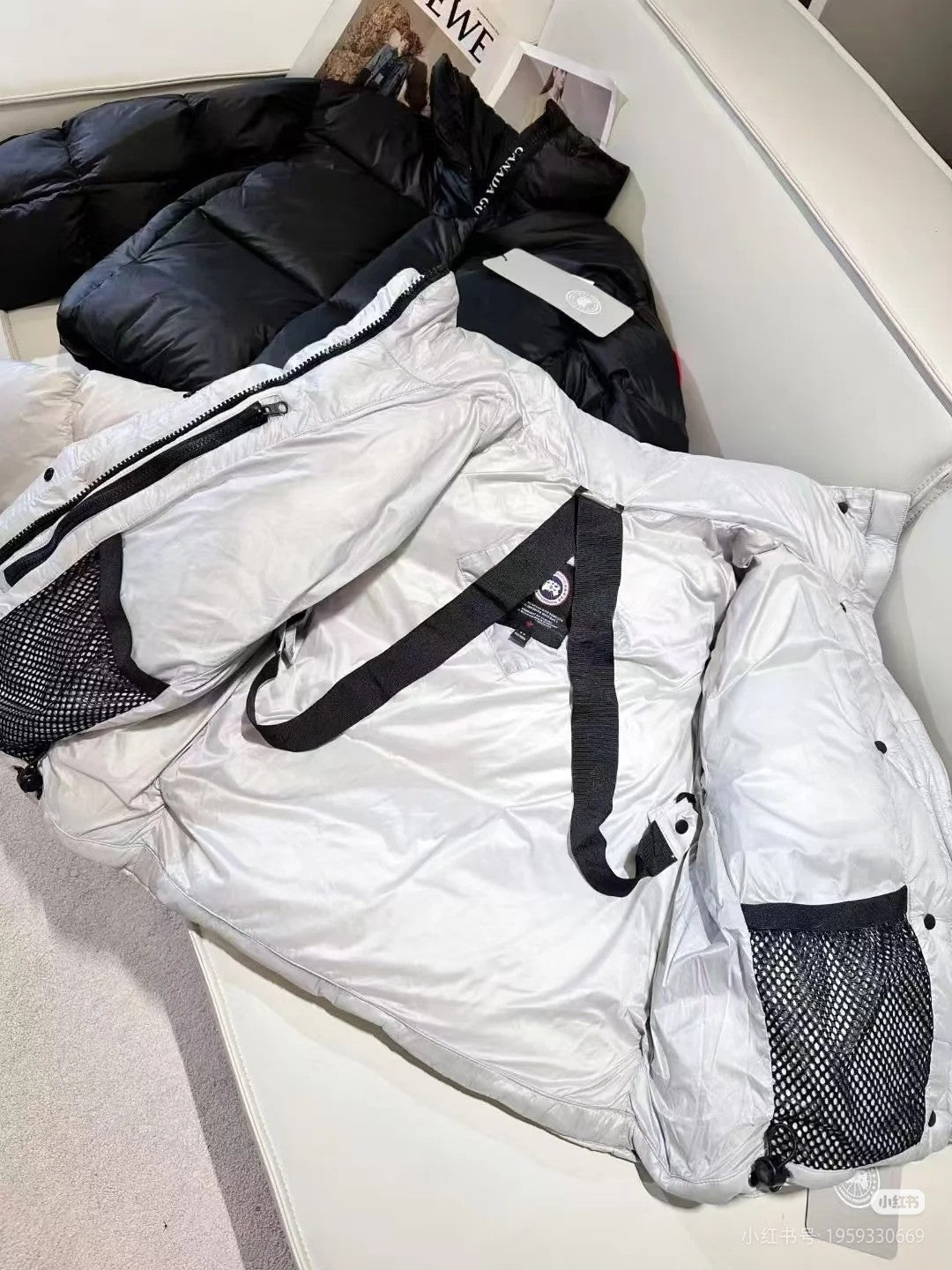 C. Goose Jacket Grey White Polyester 0047