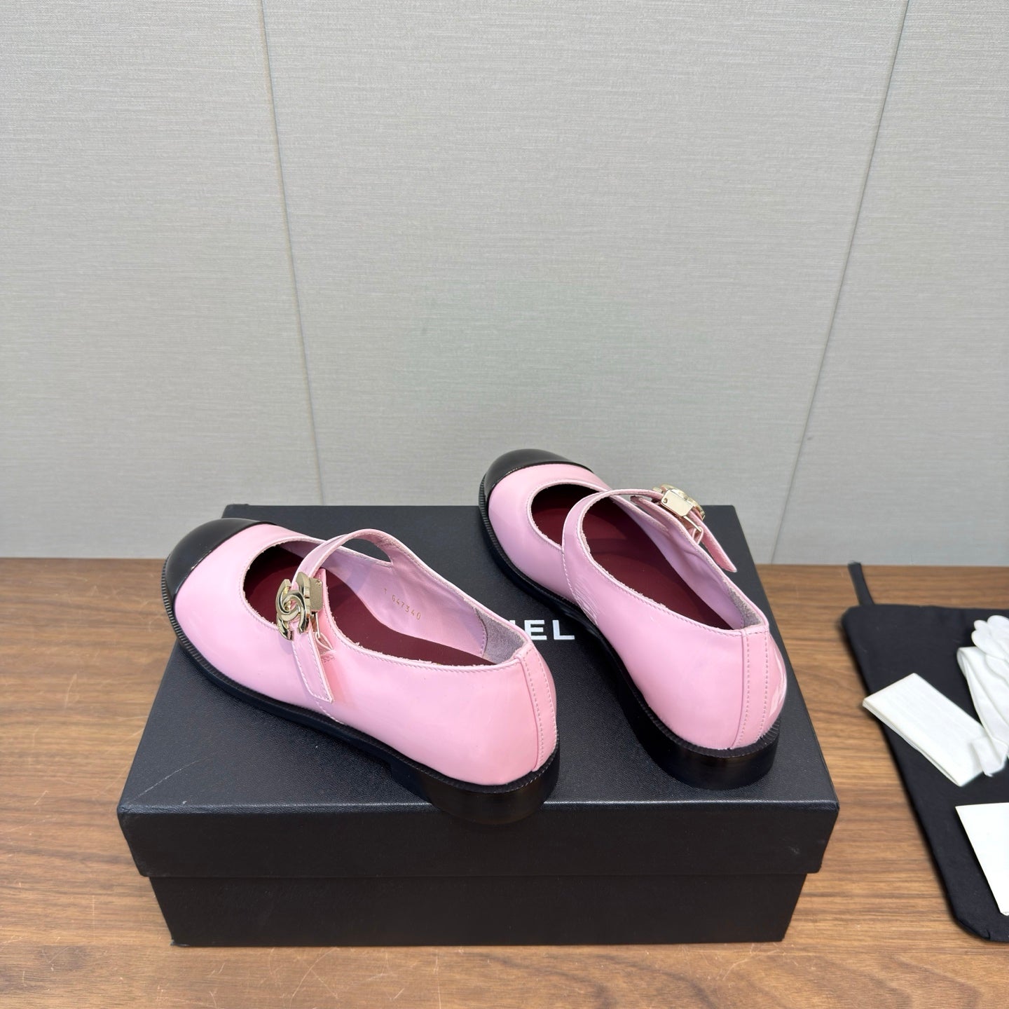 Chanel 2026 Ballet Flat Glossy Leather 904496