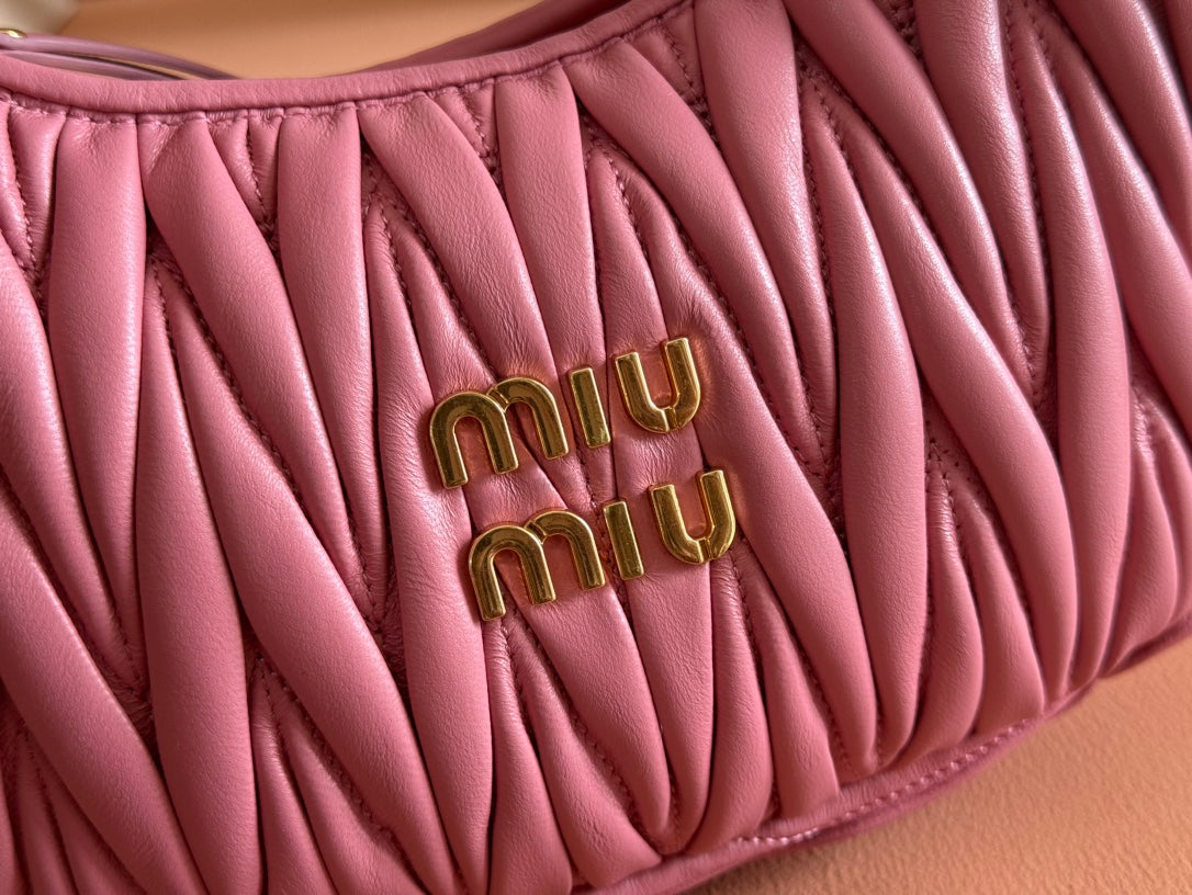 WANDER MATELASSÃ‰ HANDBAG 23 IN CONTESSA PINK LAMBSKIN