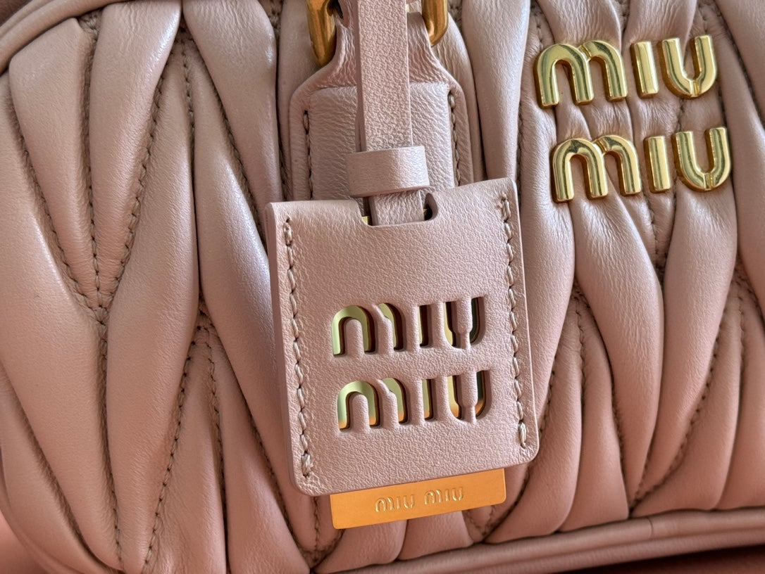 ARCADIE MATELASSÃ‰ BAG 22 IN MISCHKA BEIGE LAMBSKIN