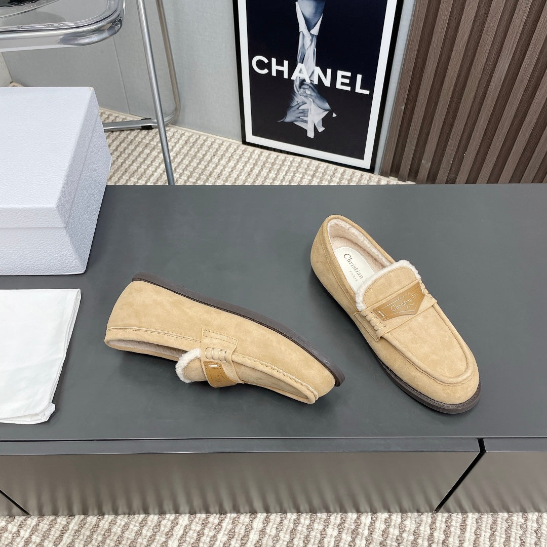 CD Loafer In Light Yellow Brown Suede 996007