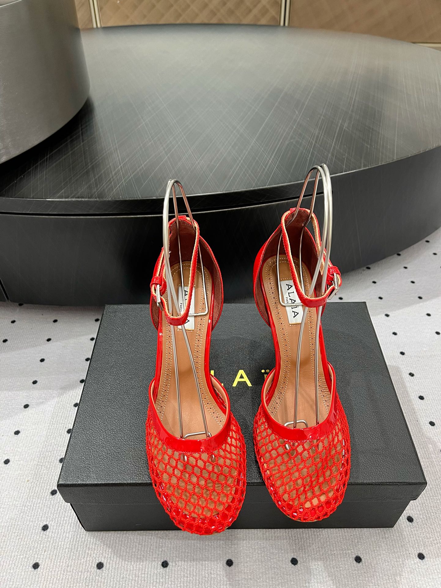 Alaila High Fishnet Pumps 90mm In Red Mesh Fabric  954854