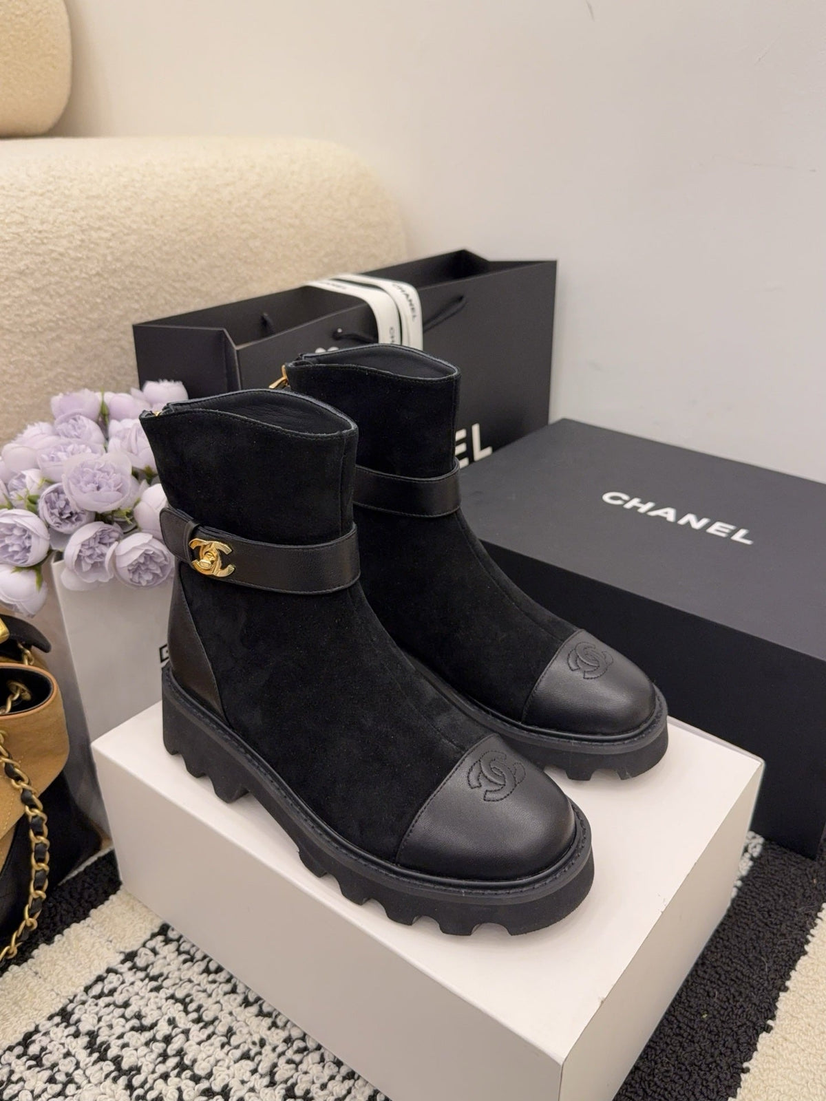 CC 26 Boot With Lug Sole Black Suede Leather 588681