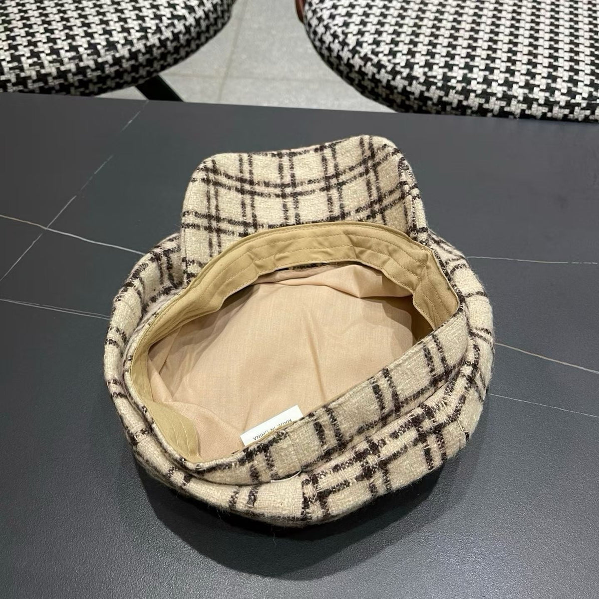 Burberry 2026 Beret Hat Tweed 565915