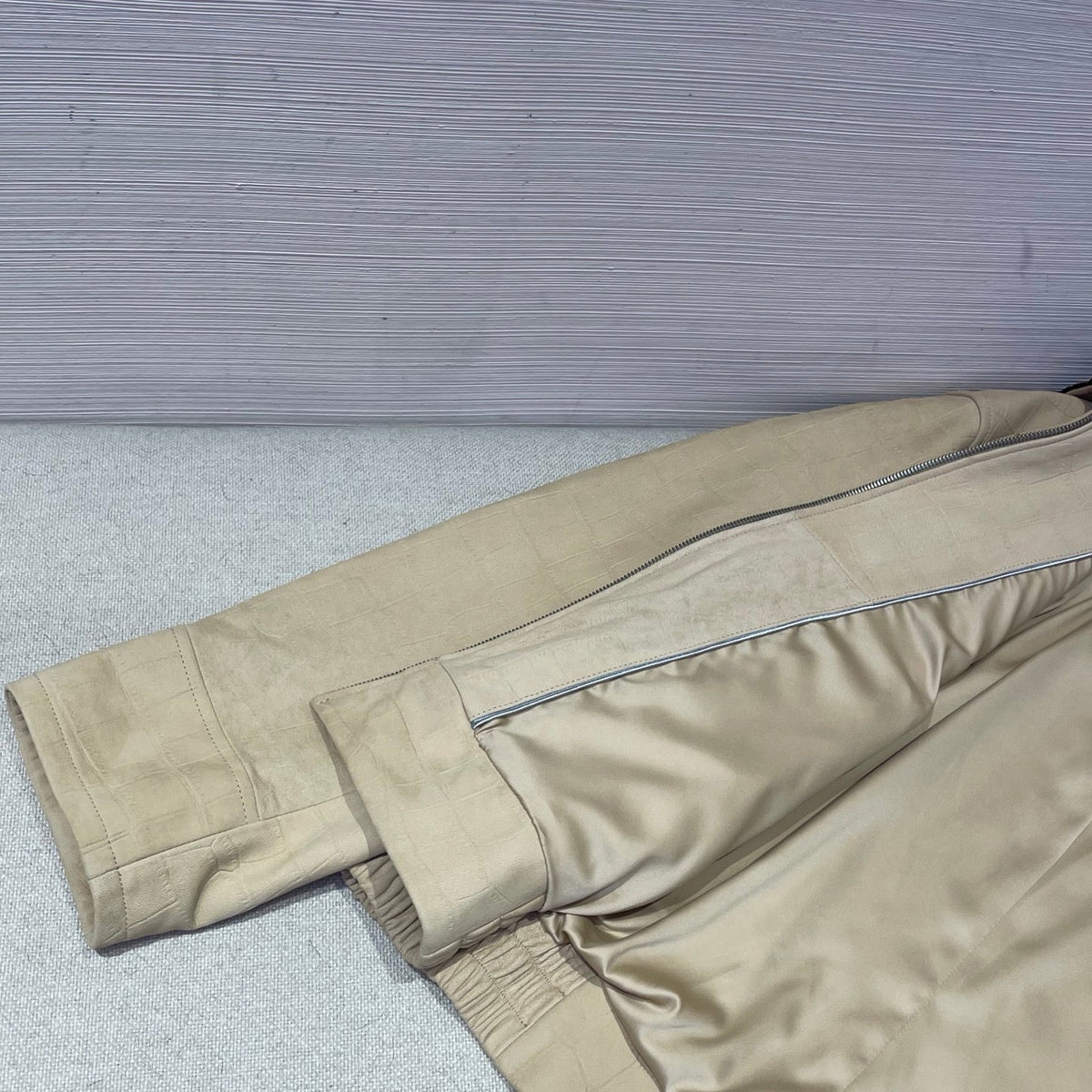 Bottega Veneta 2026 Crocodile Embossed Jacket Light Beige Leather 425329