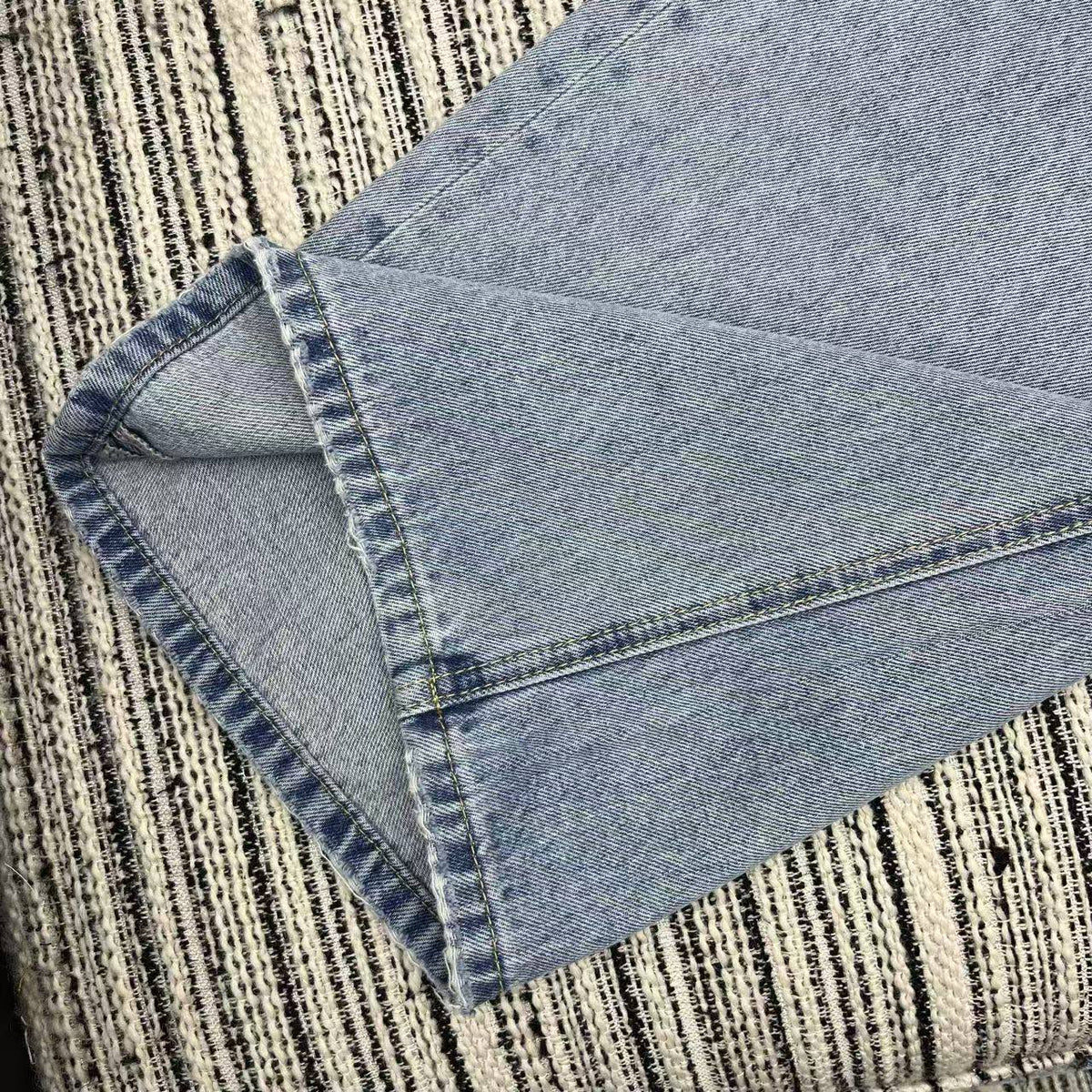 Chanel 2026 Jeans With Diamond-patterned Double C Logo Light Blue Cotton 729528