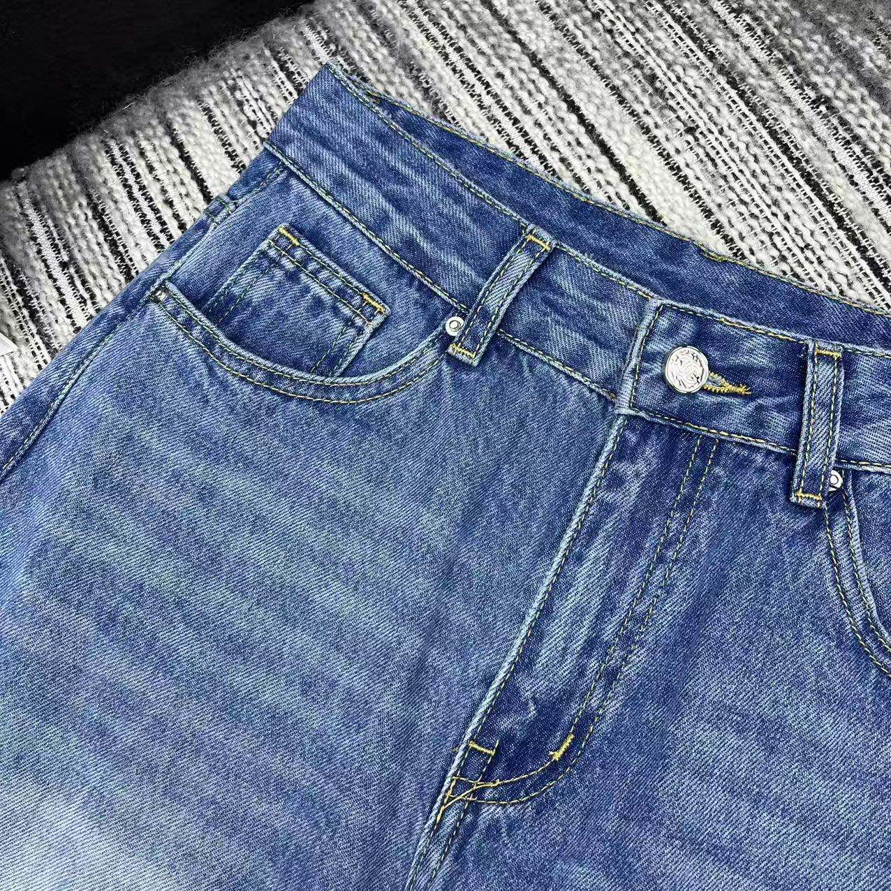 Chanel 2026 Jean With Floral Embroidered Pattern Blue Cotton 358658