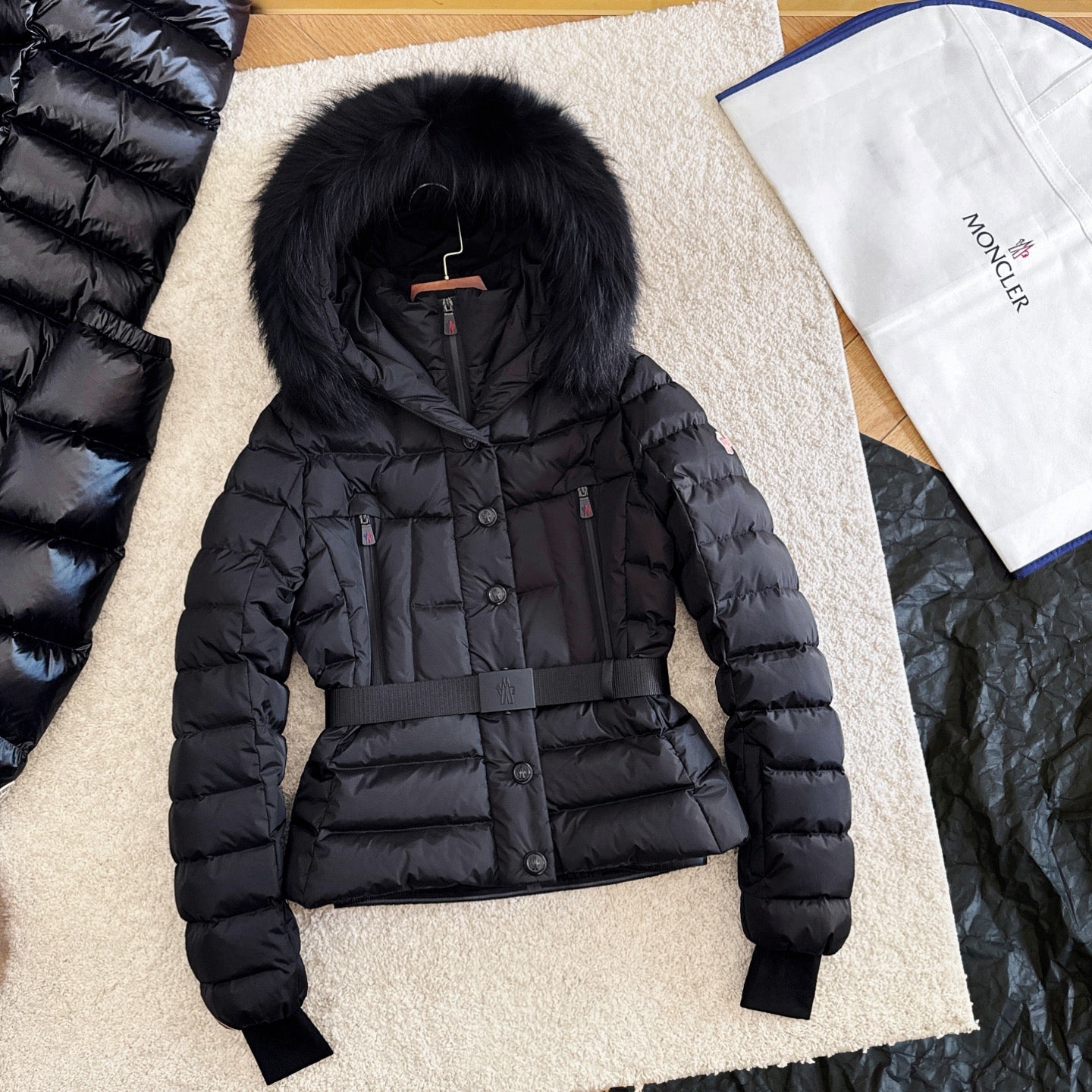 Moncler 2025  Grenoble 'Beverley' Hooded Shearling-trimmed Ski Black Down Jacket