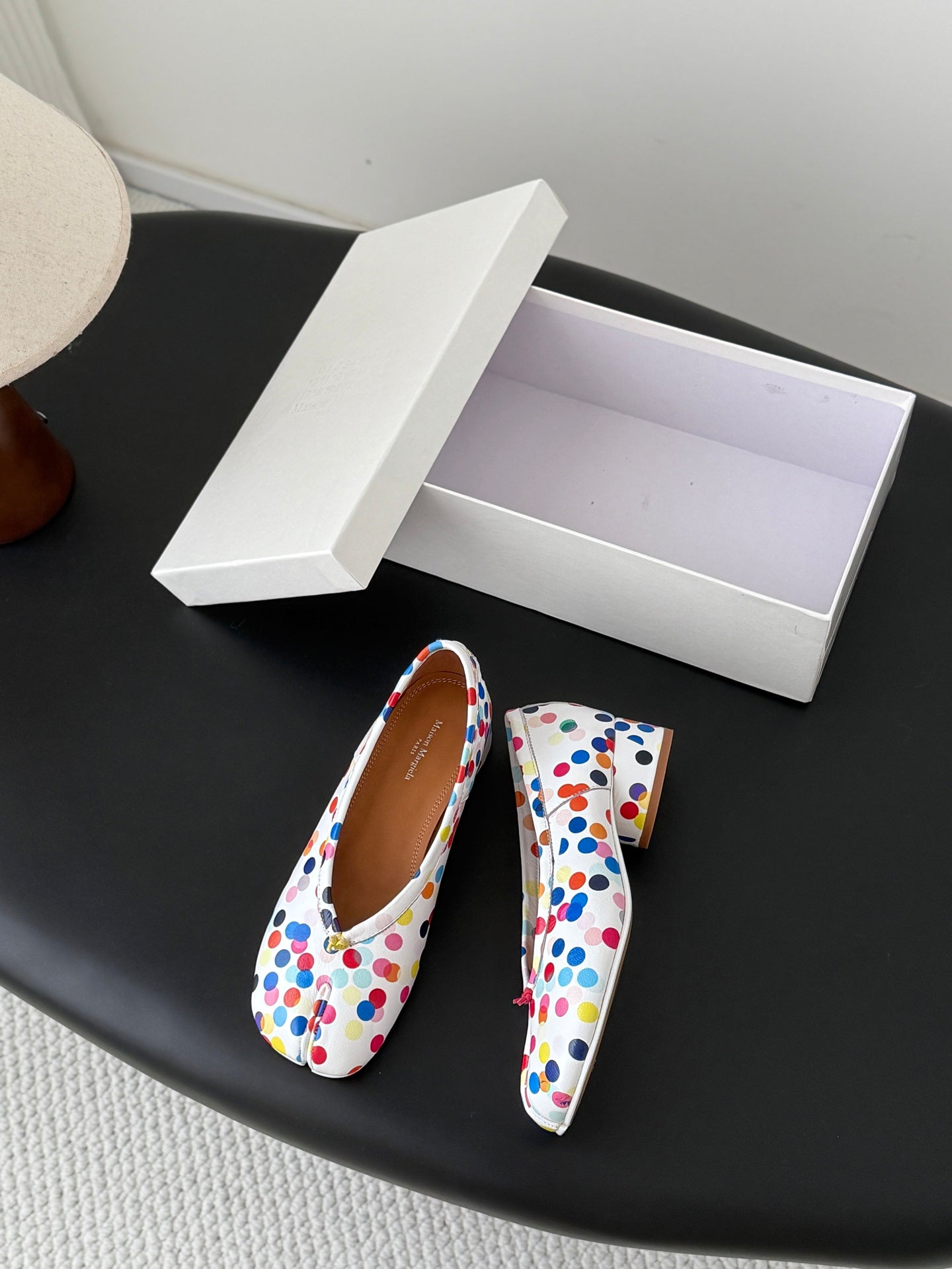 Maison Margiela 2026 Tabi Ballet Flats White Mix Colors Sheepskin 915401