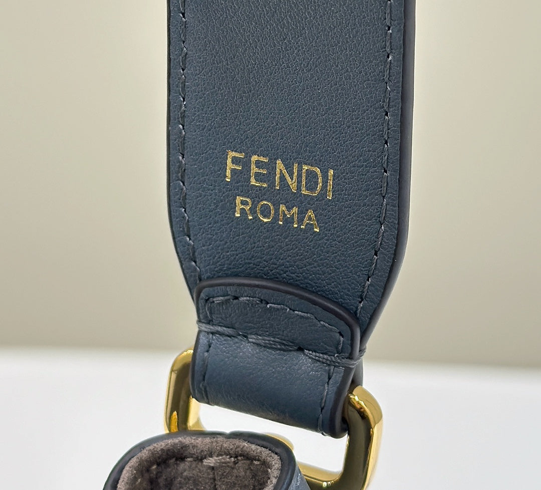 MON TRESOR 18 IN COLORFUL CANVAS WITH FF MOTIF EMBROIDERED