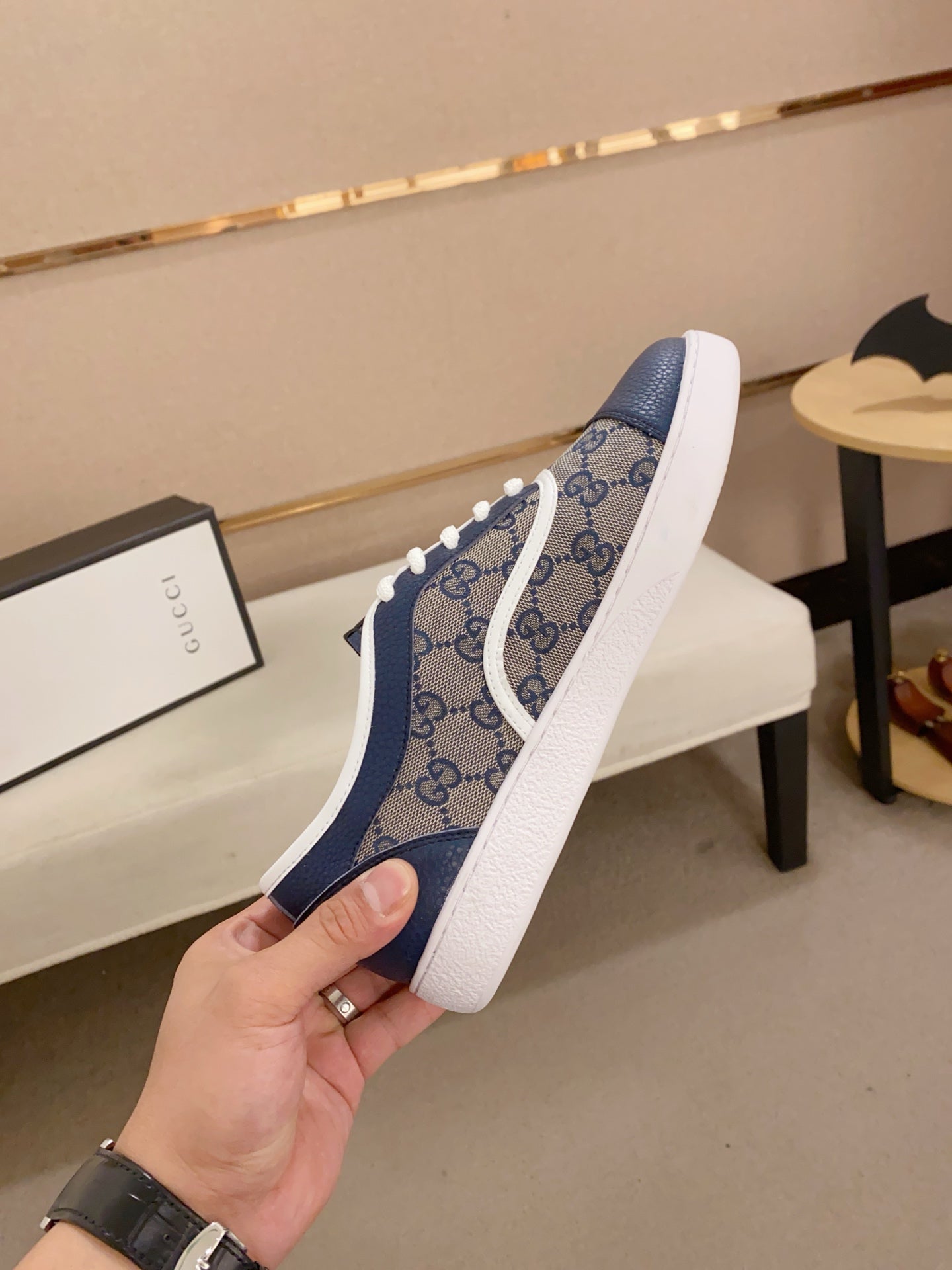 GG Men's Supreme Sneaker Blue Cowhide Printed Fabric 543662