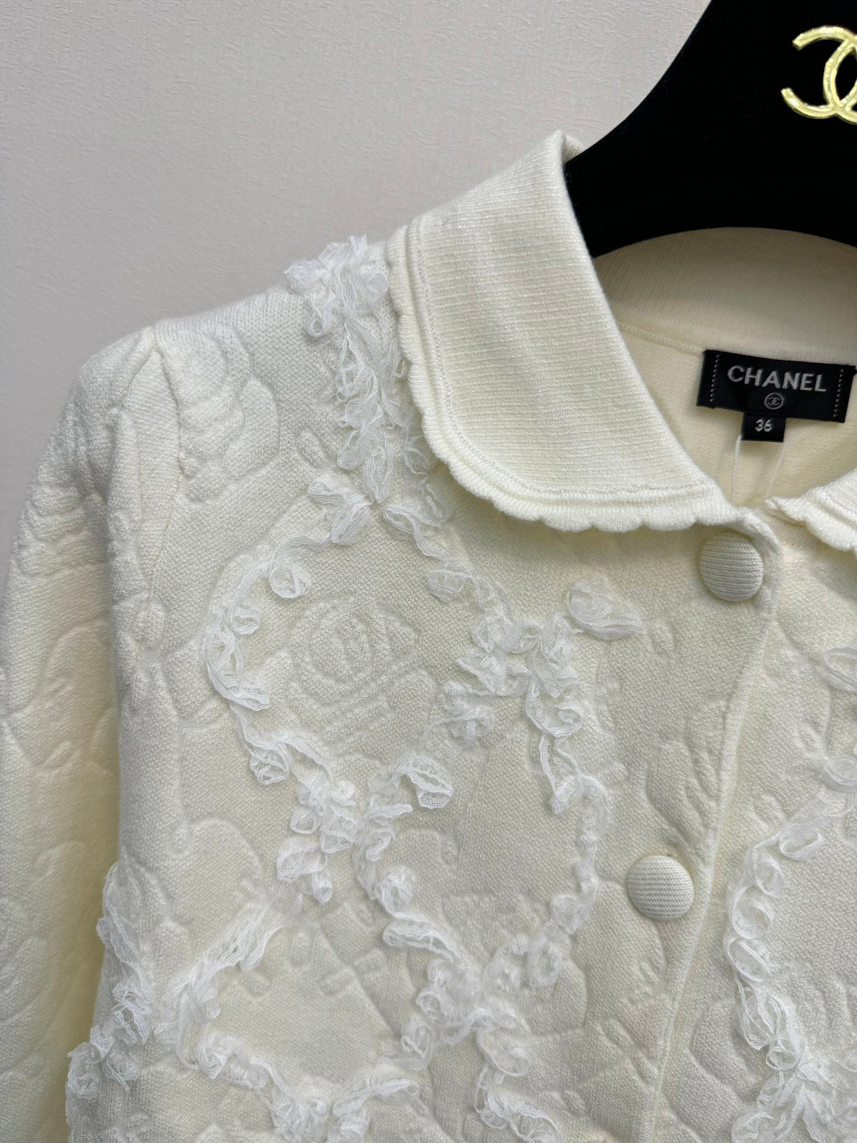 Chanel 2026 Cardigan Cream-white Wool 424706